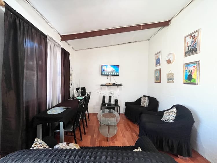 Main property image