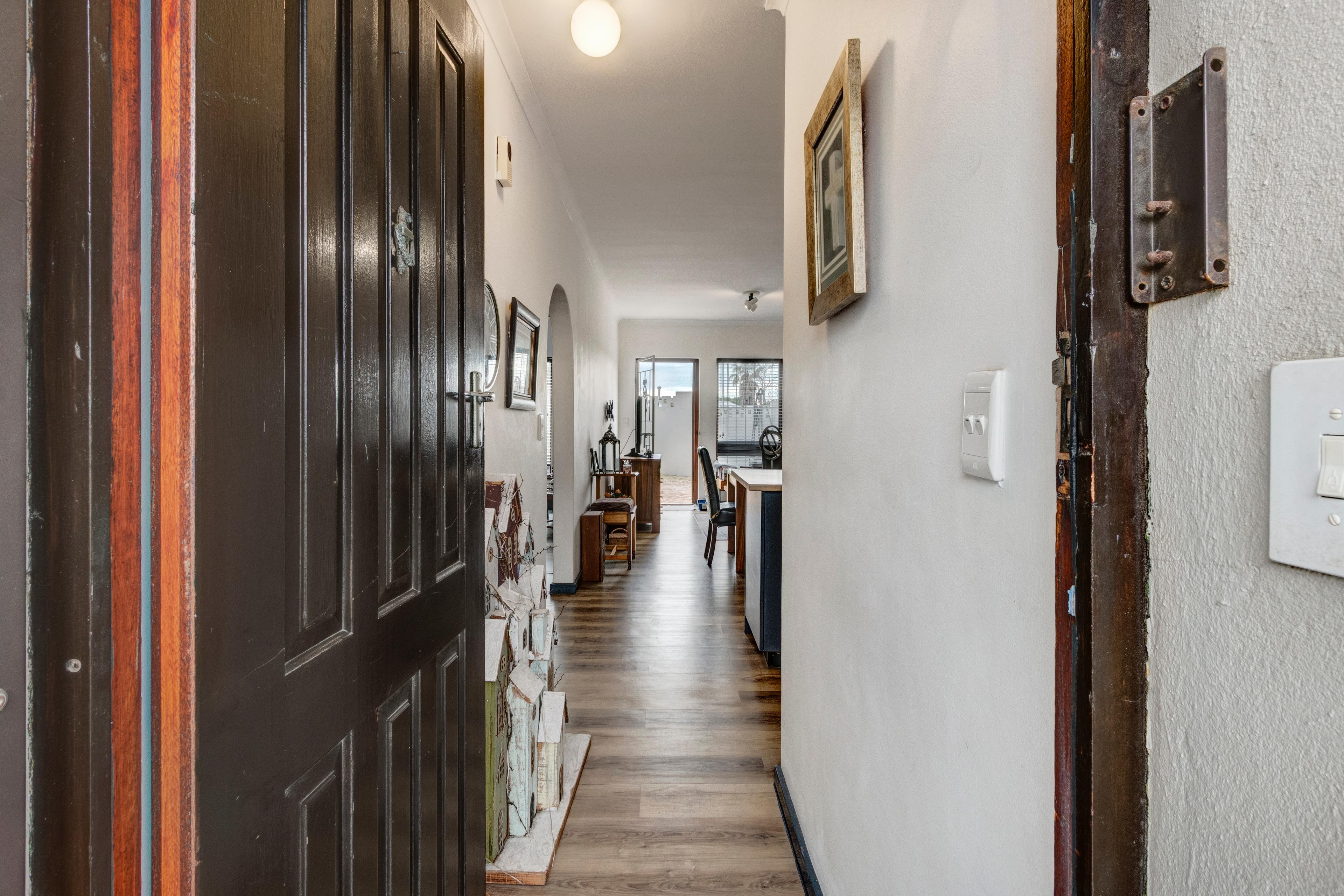 Image 2 of 6