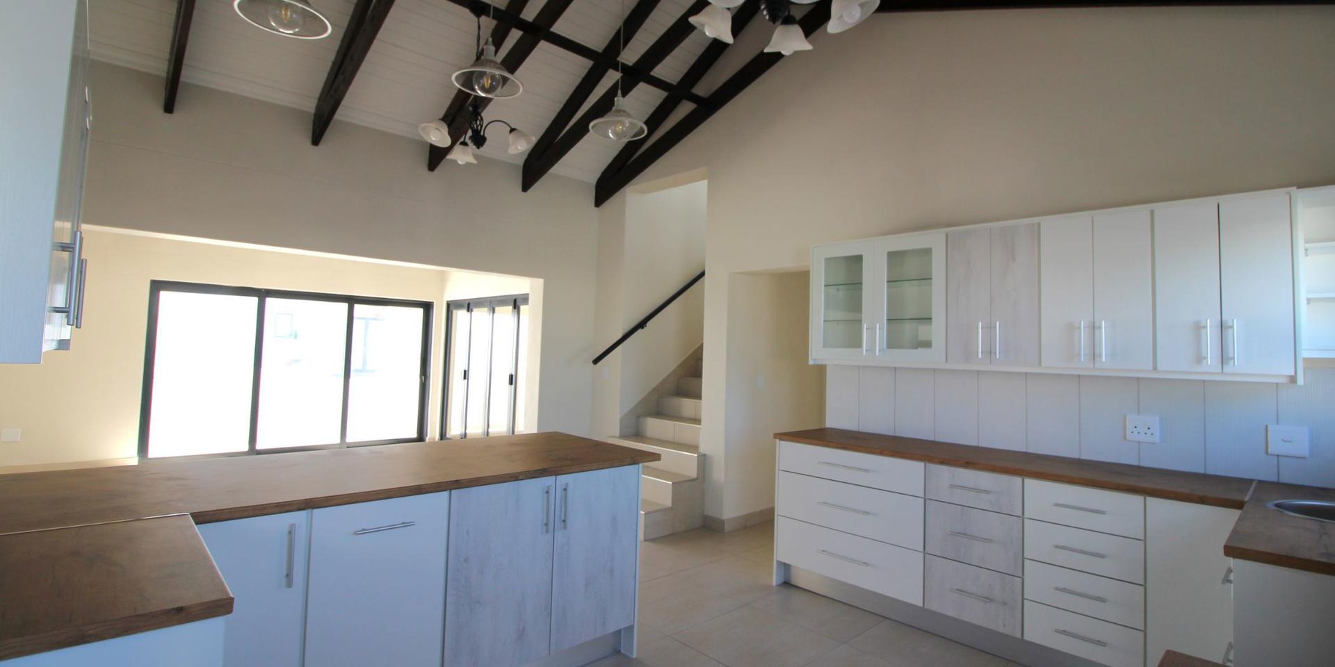 Image 5 of 6