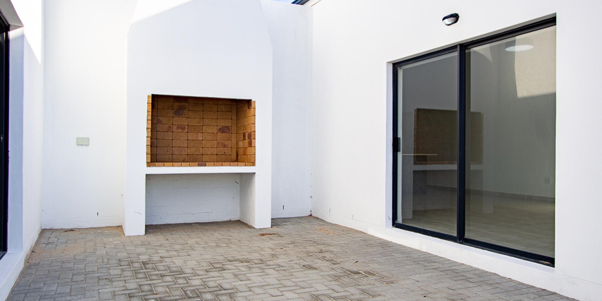 Image 5 of 6