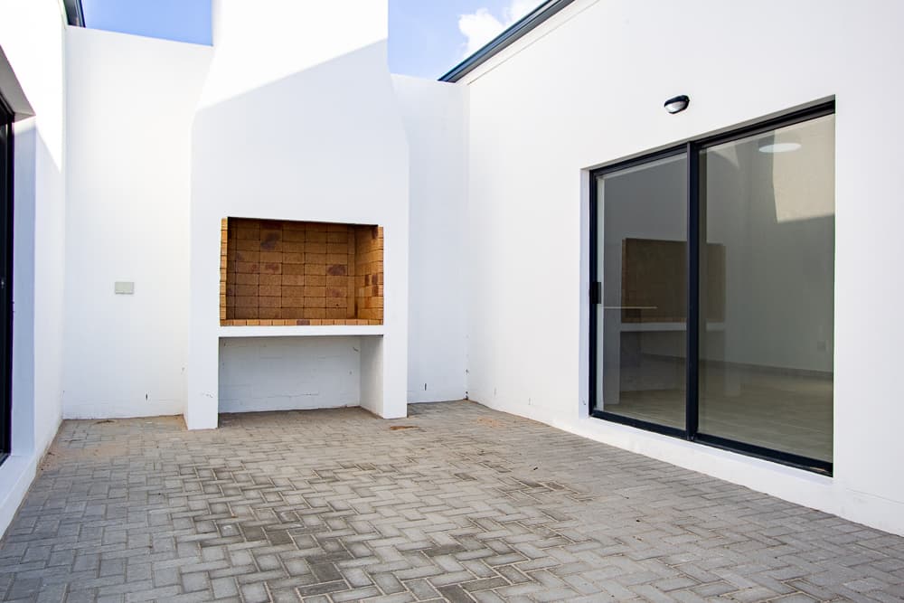 Image 5 of 6