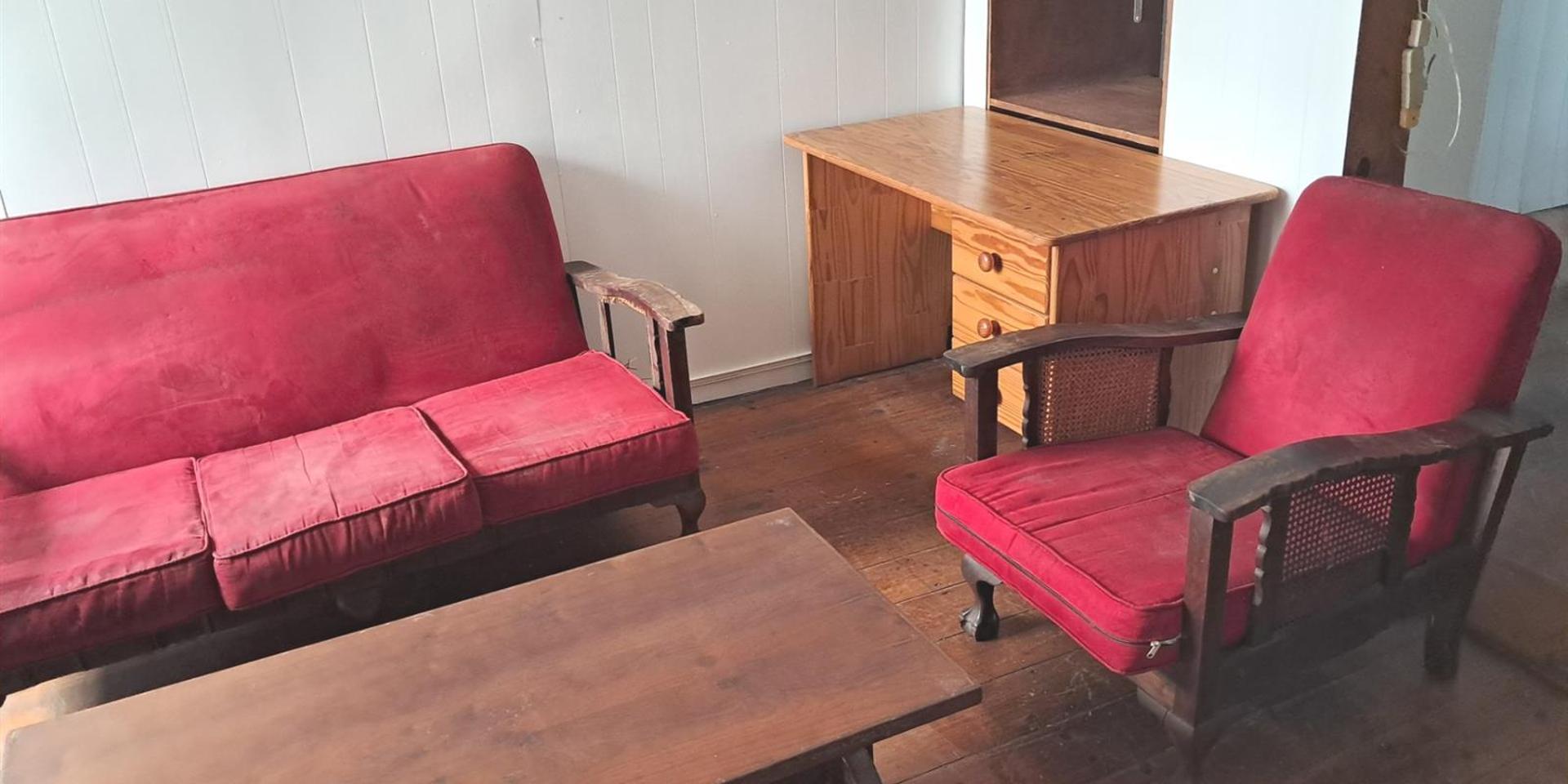 Image 1 of 6