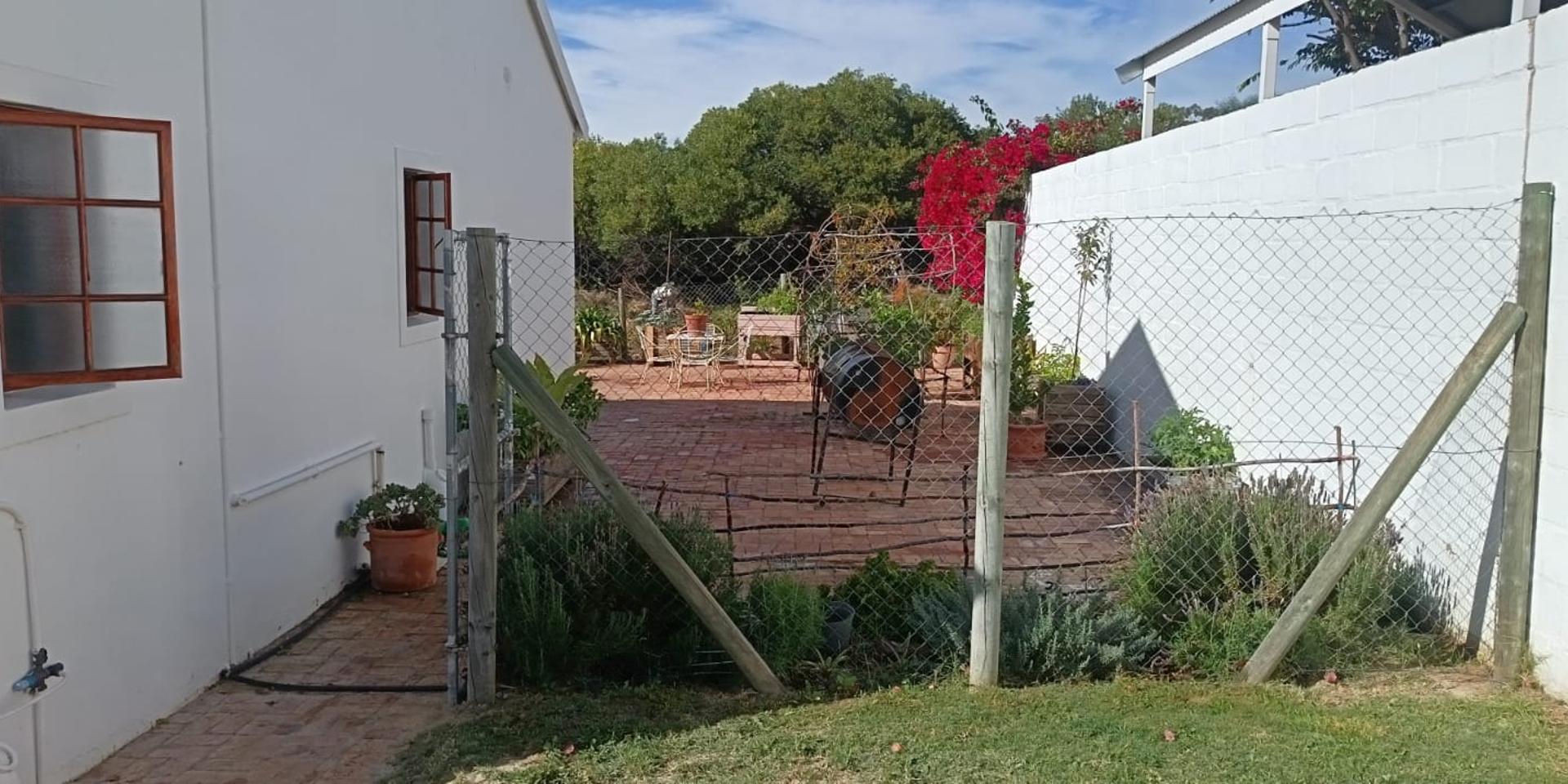 Image 3 of 6