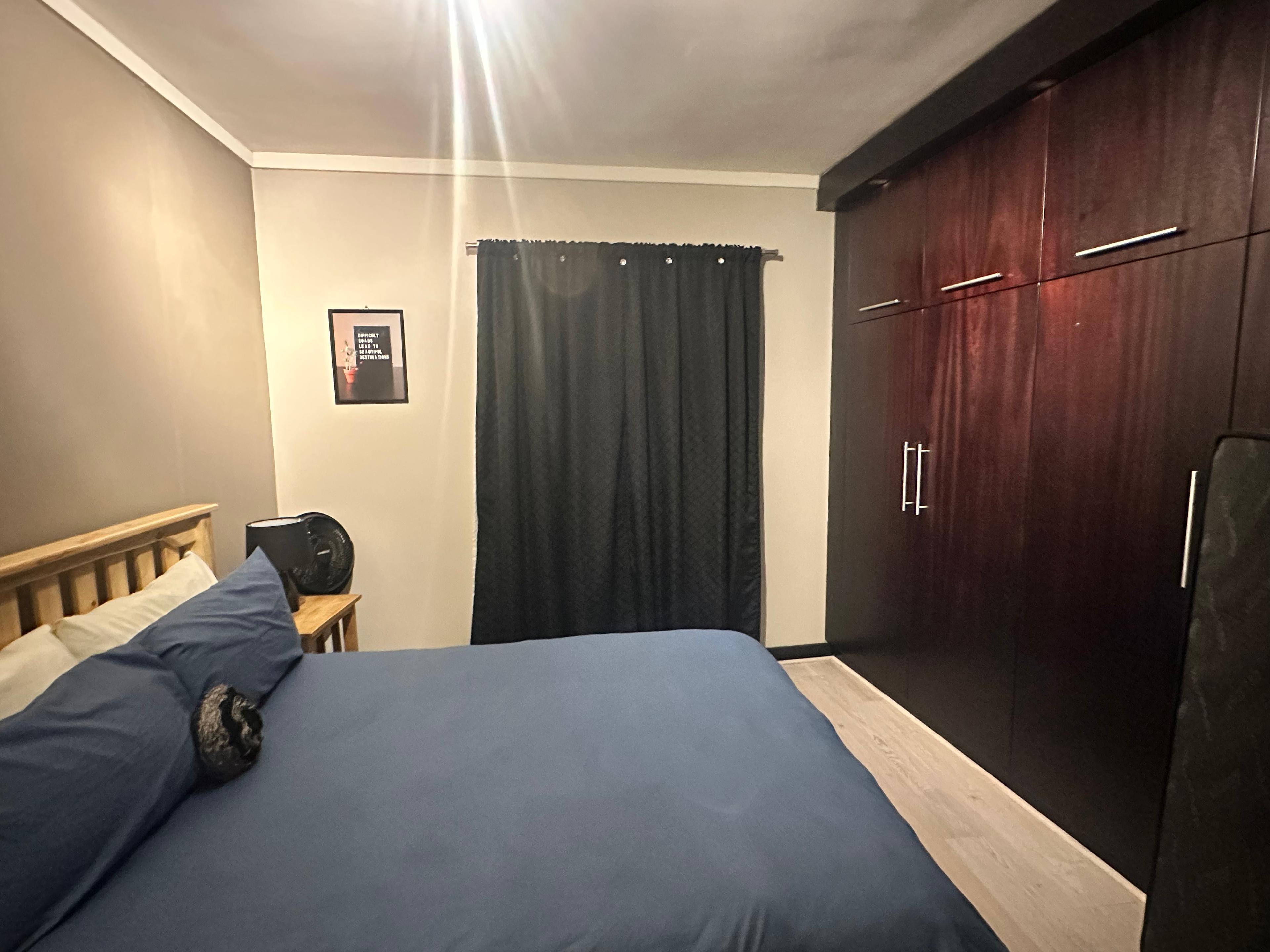 Image 4 of 6