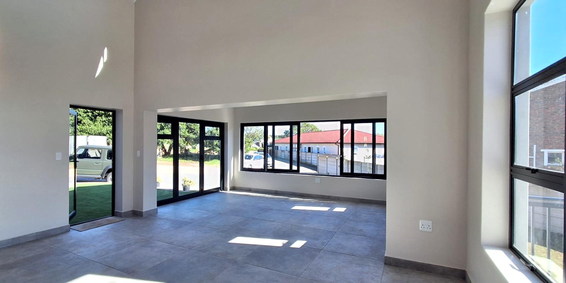 Image 2 of 6