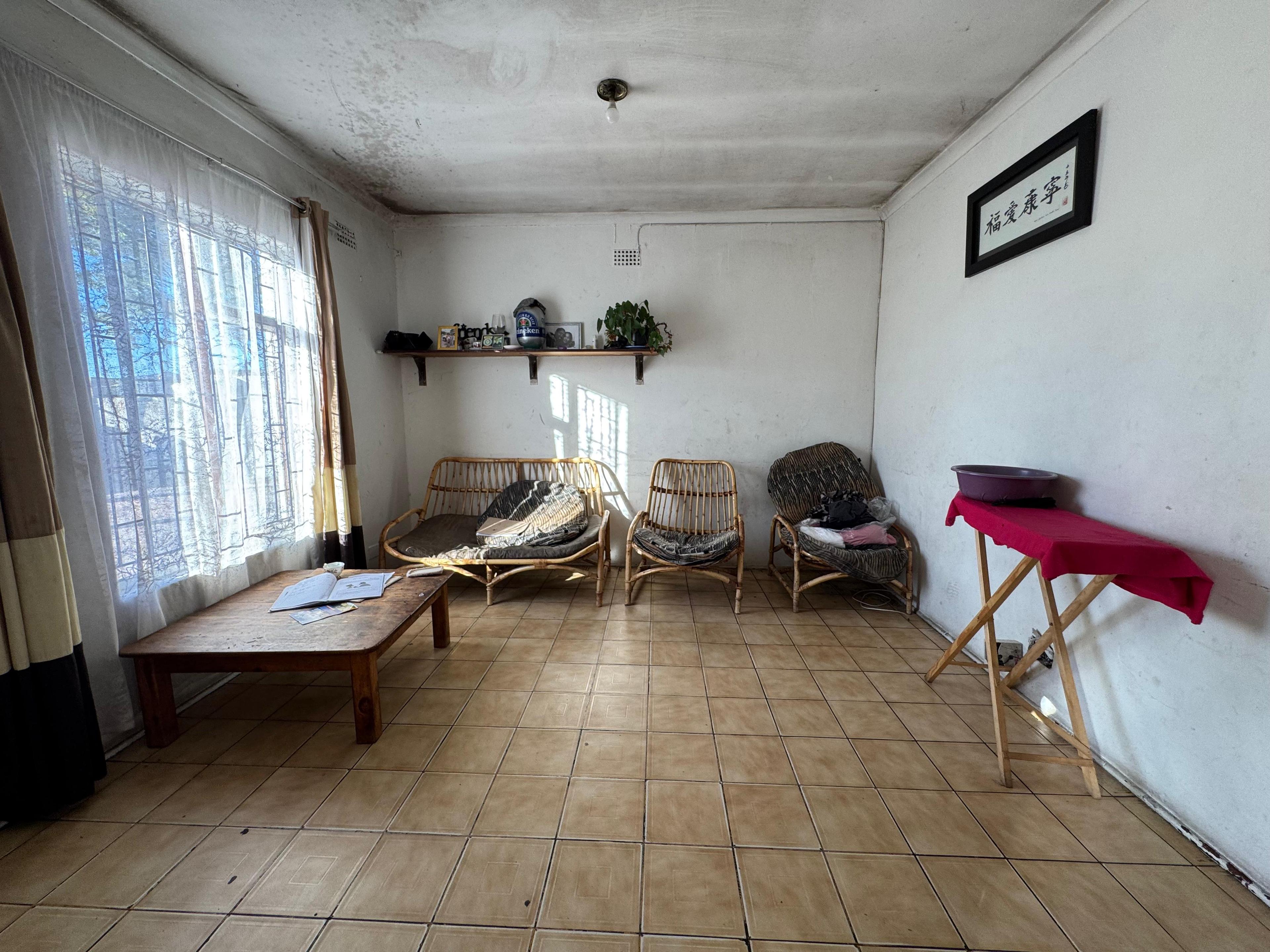 Image 5 of 6