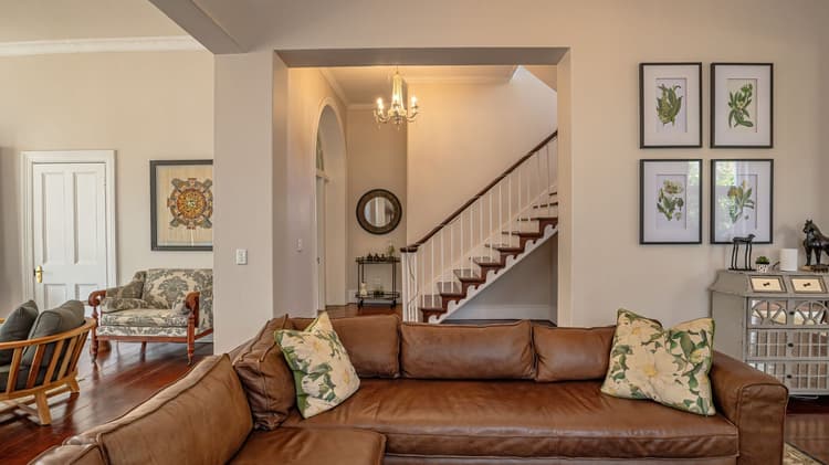 Main property image