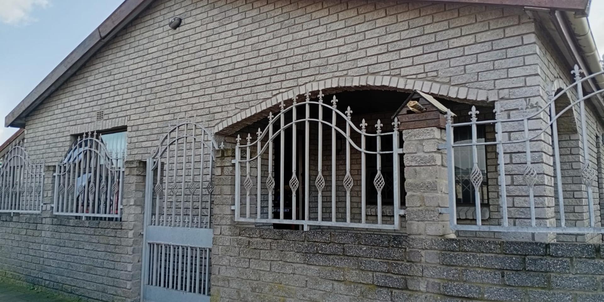 Image 5 of 6