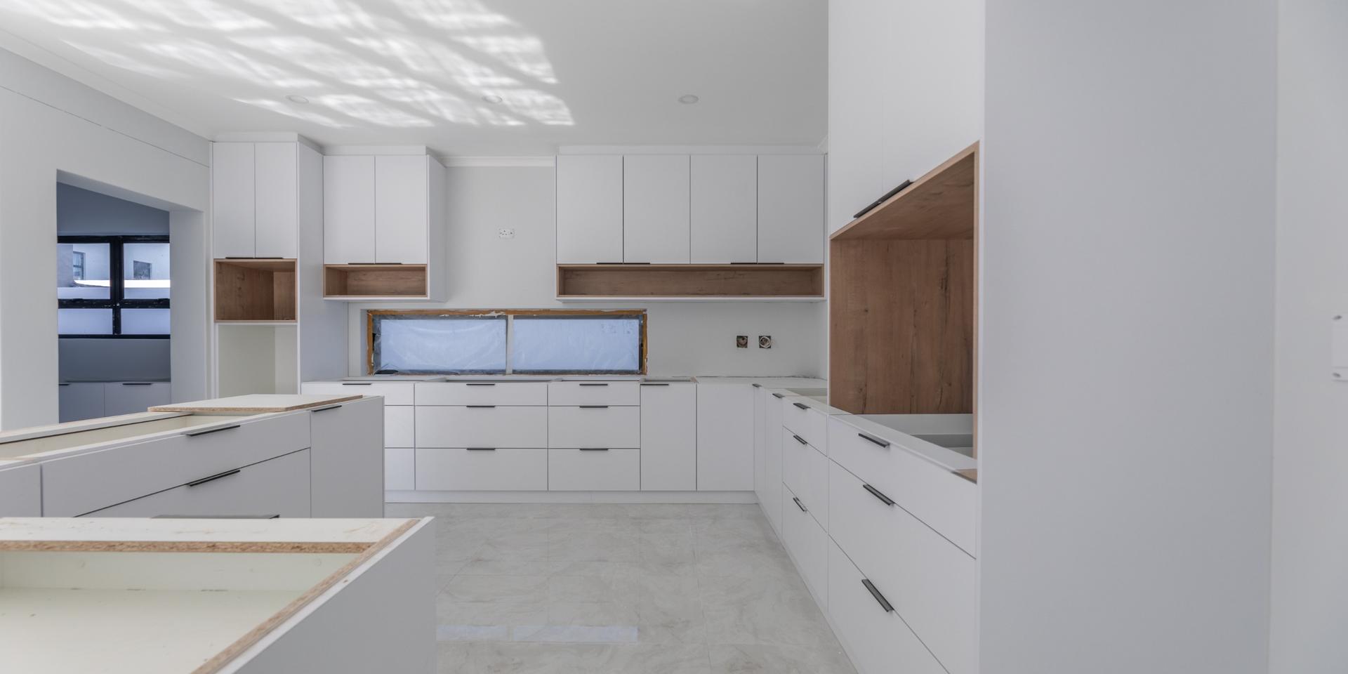 Image 4 of 6