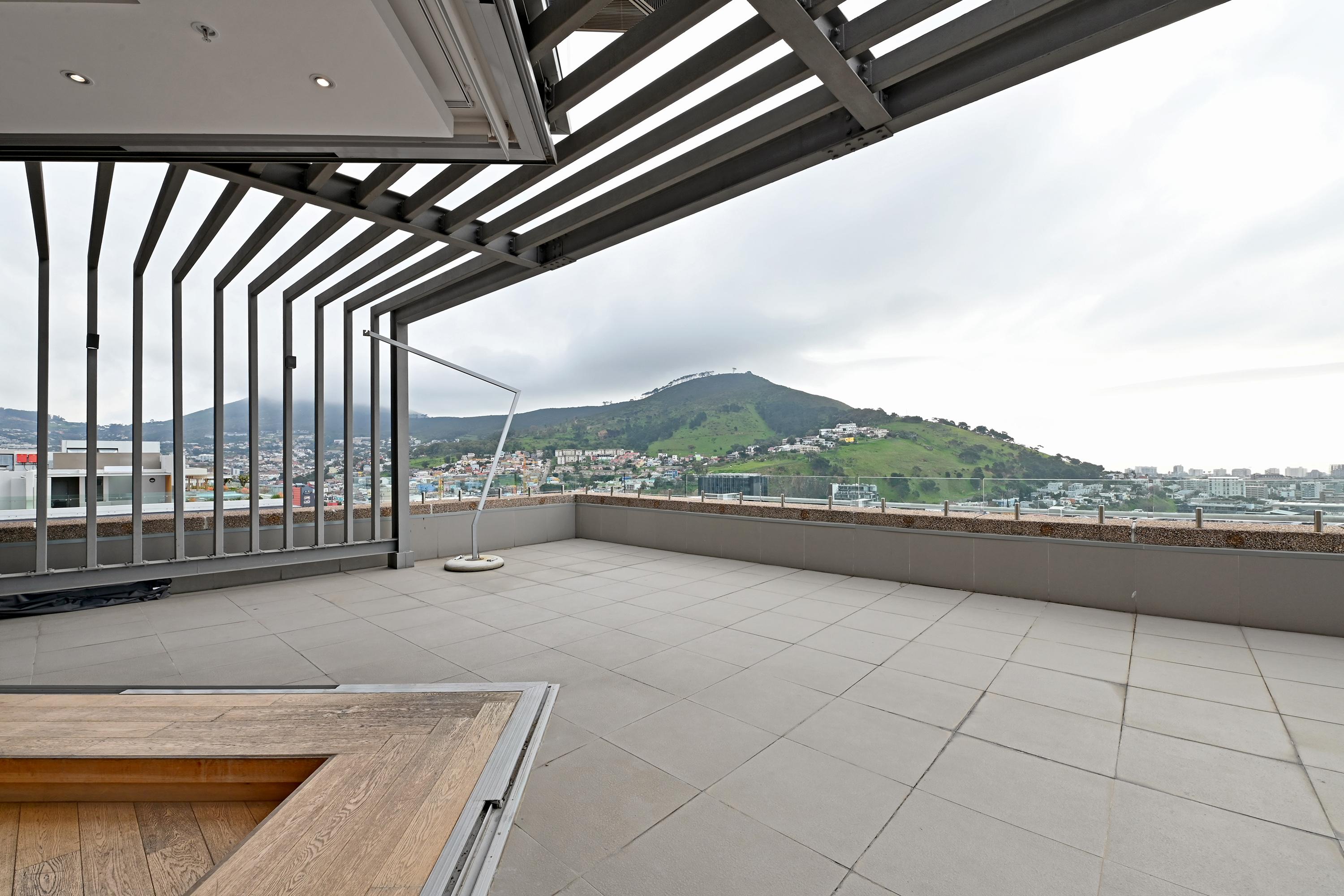 Image 5 of 6