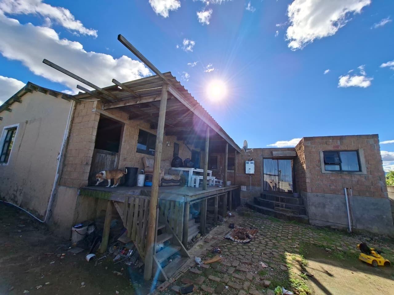Image 2 of 6