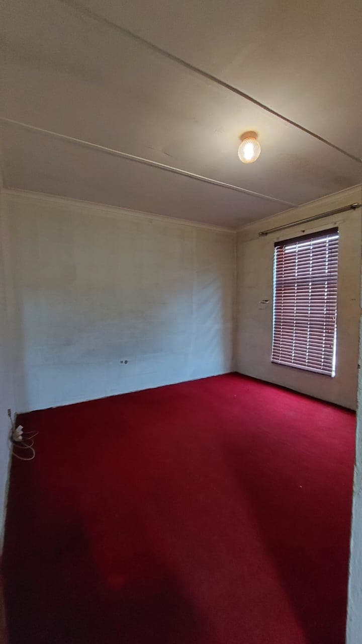 Image 5 of 6