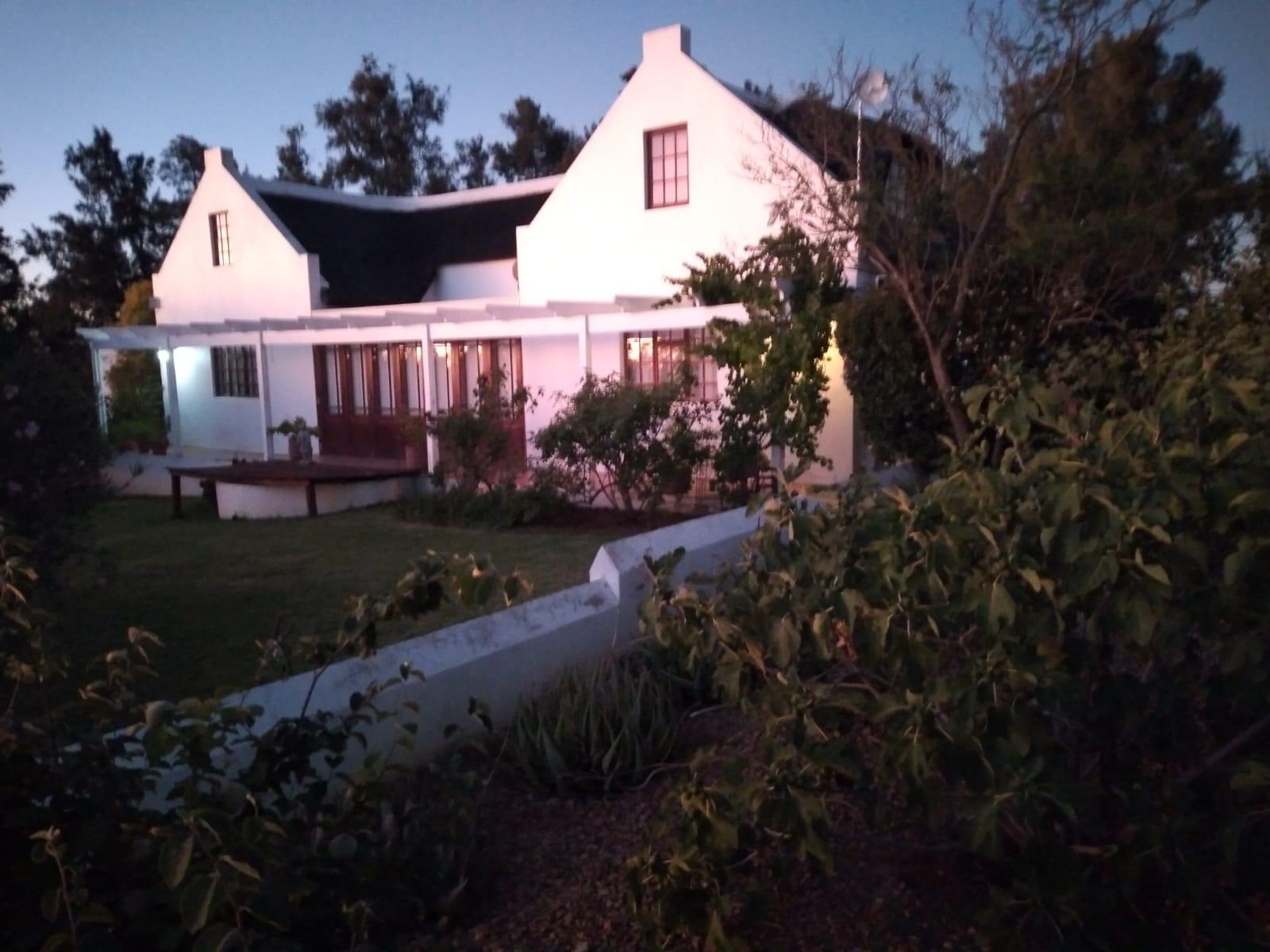 Image 2 of 6
