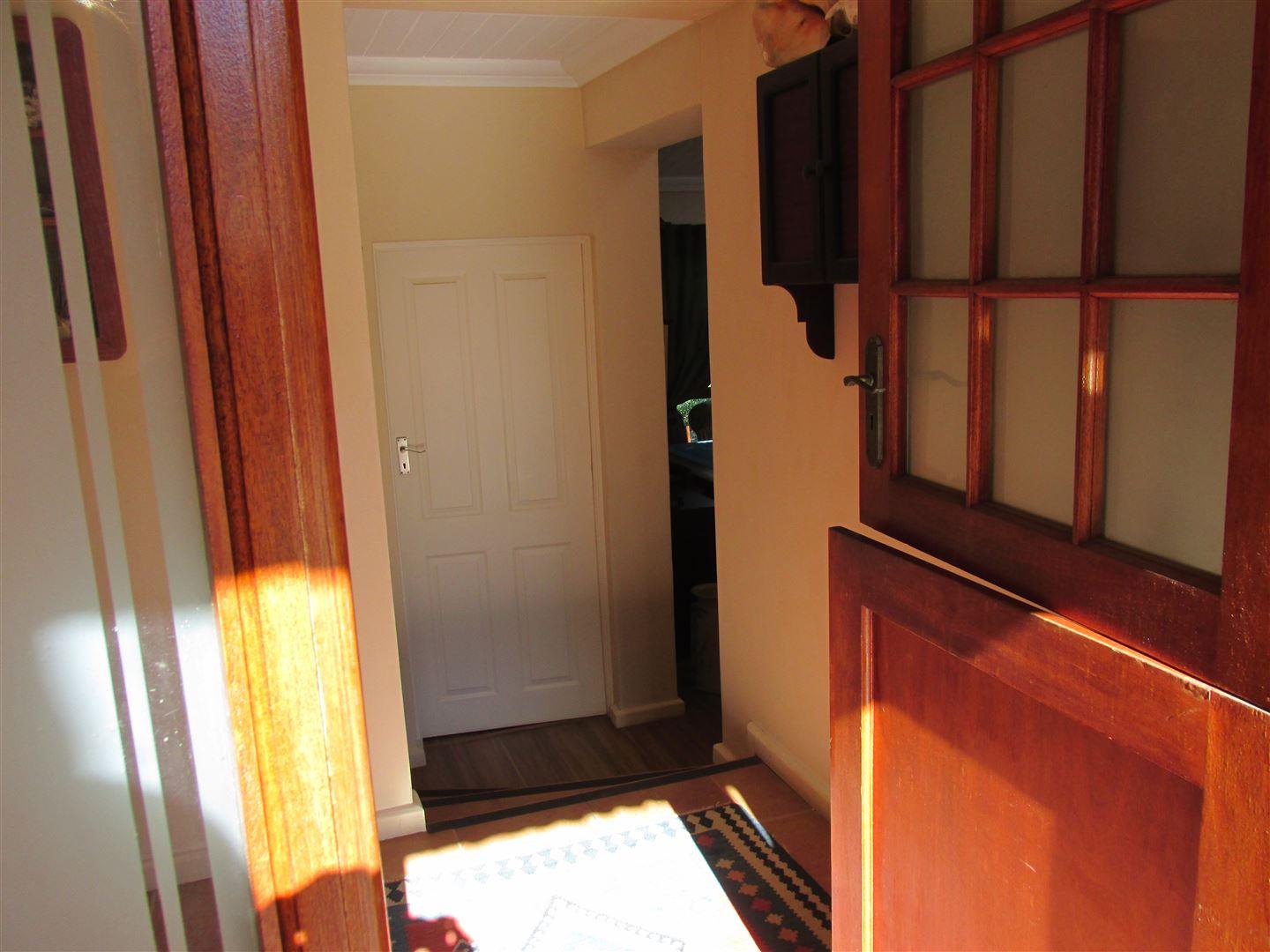 Image 5 of 6