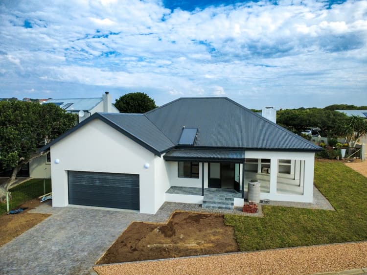 Main property image