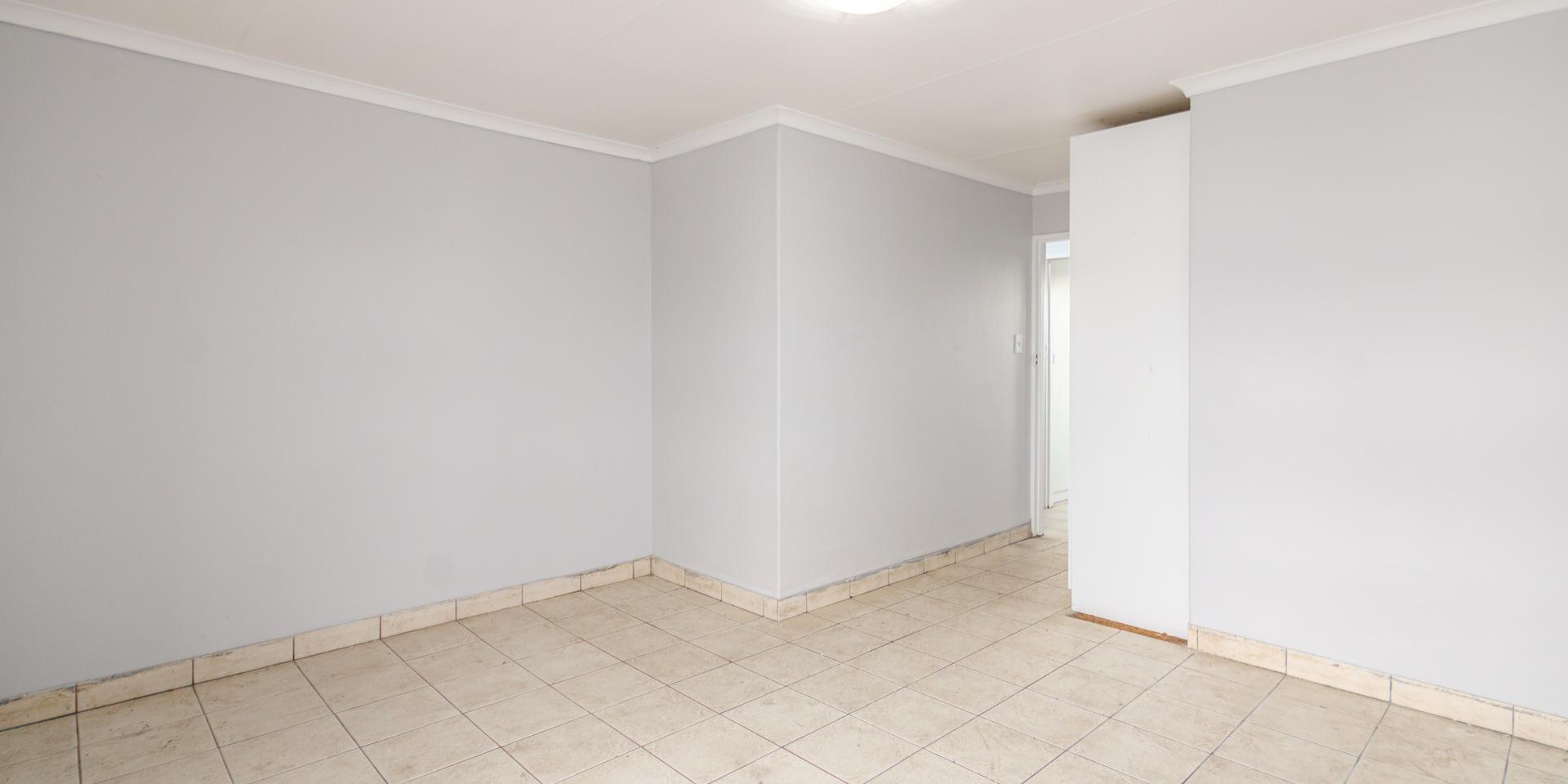Image 5 of 6