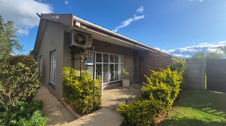 Main property image