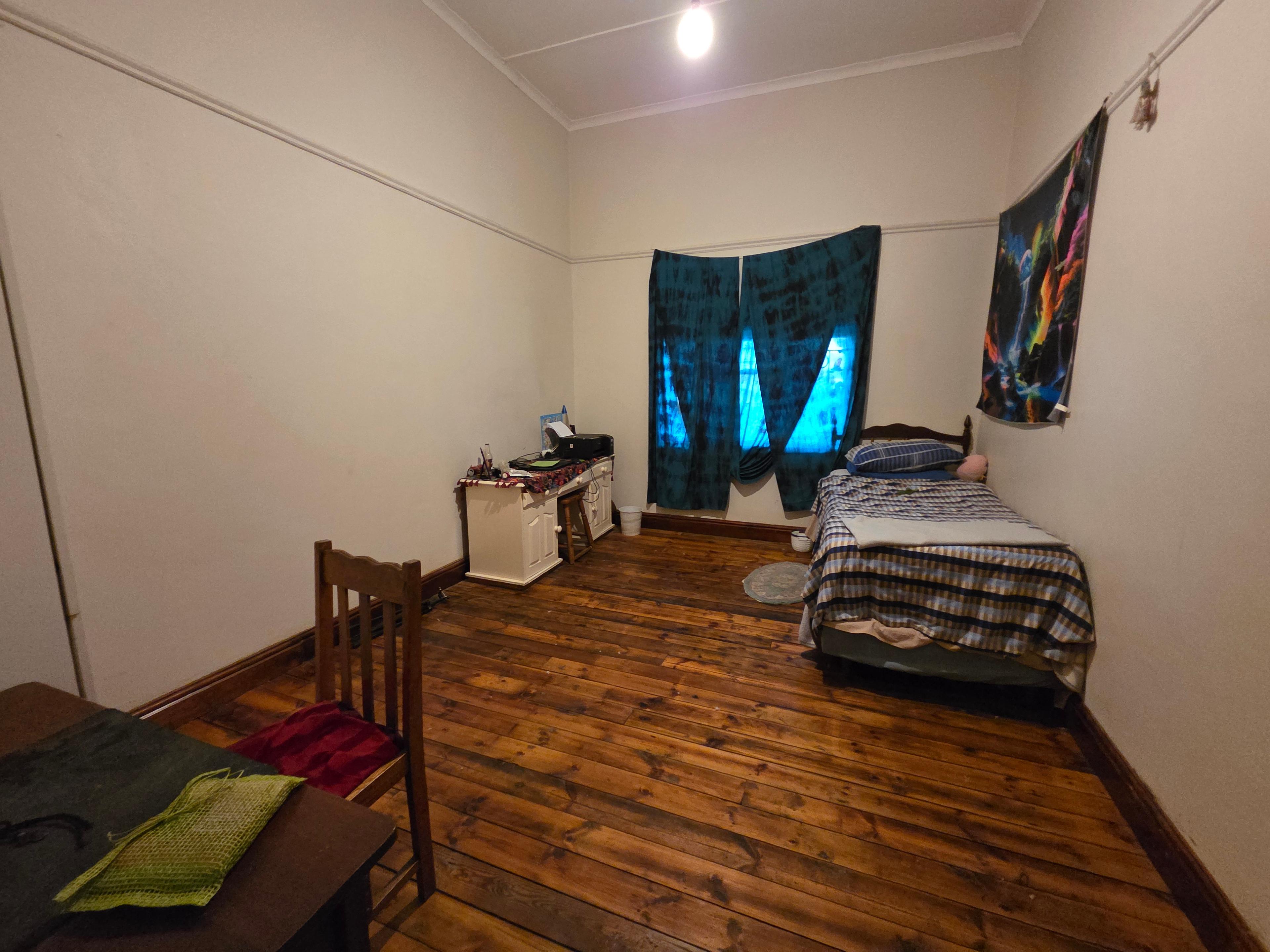 Image 5 of 6