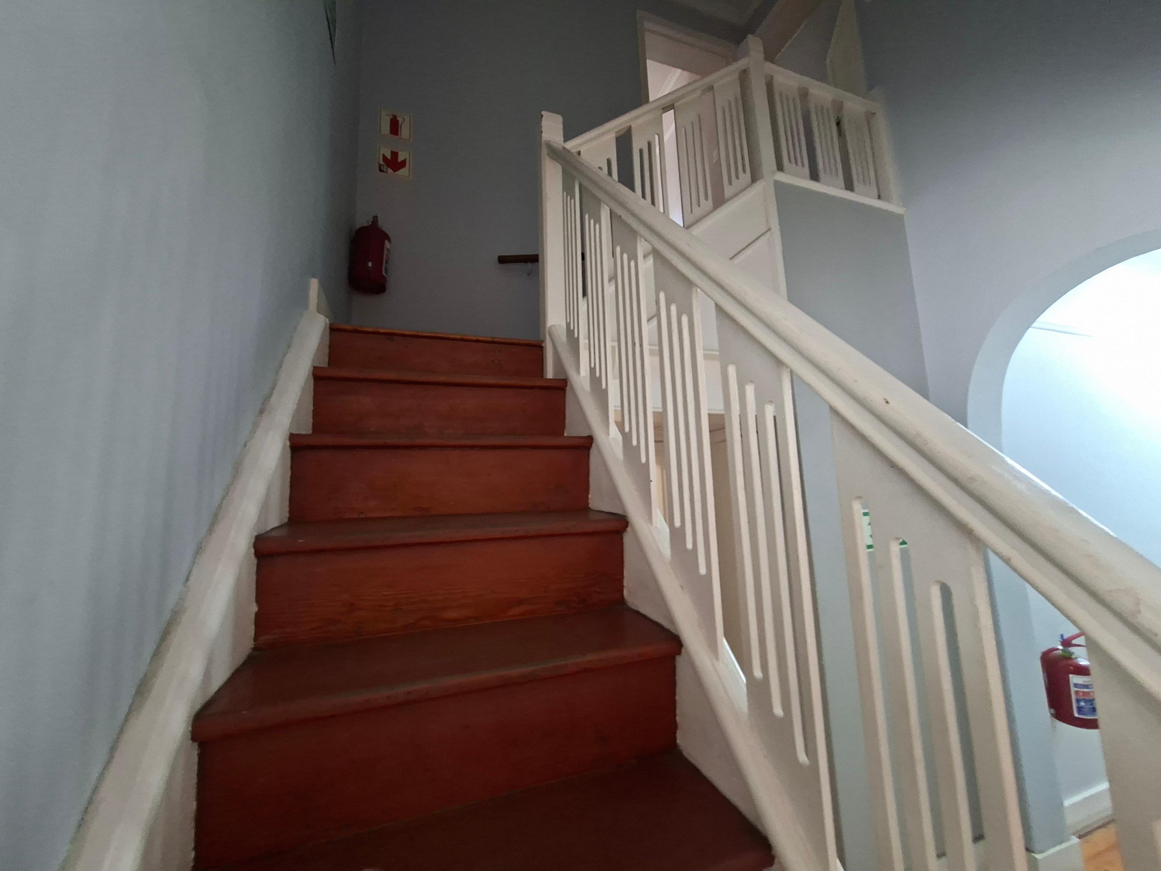 Image 5 of 6