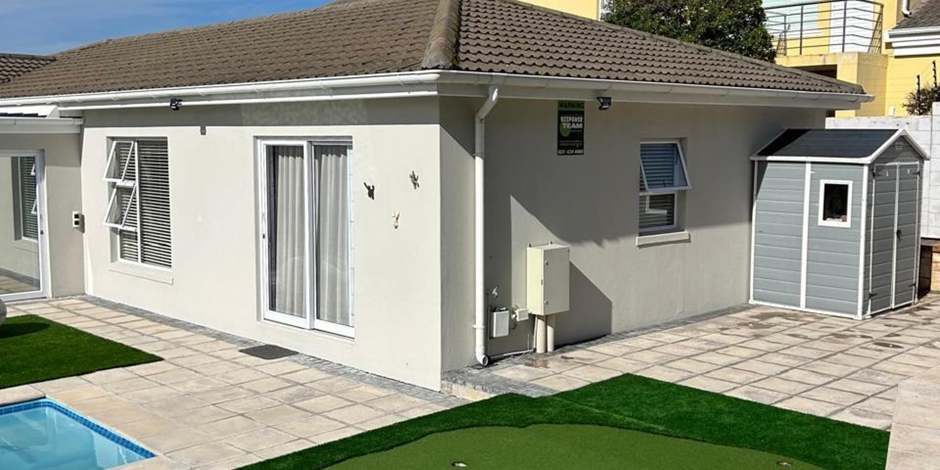 Image 2 of 6