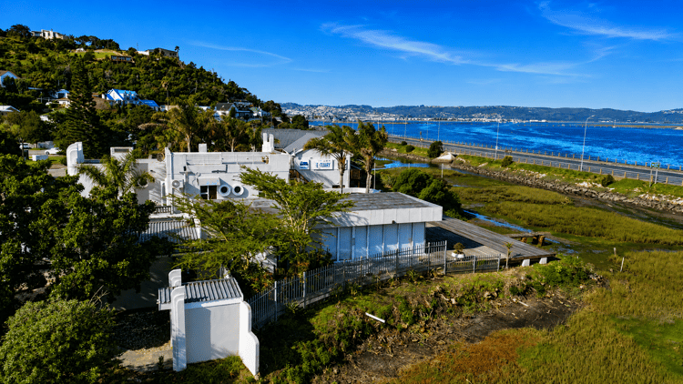 Main property image