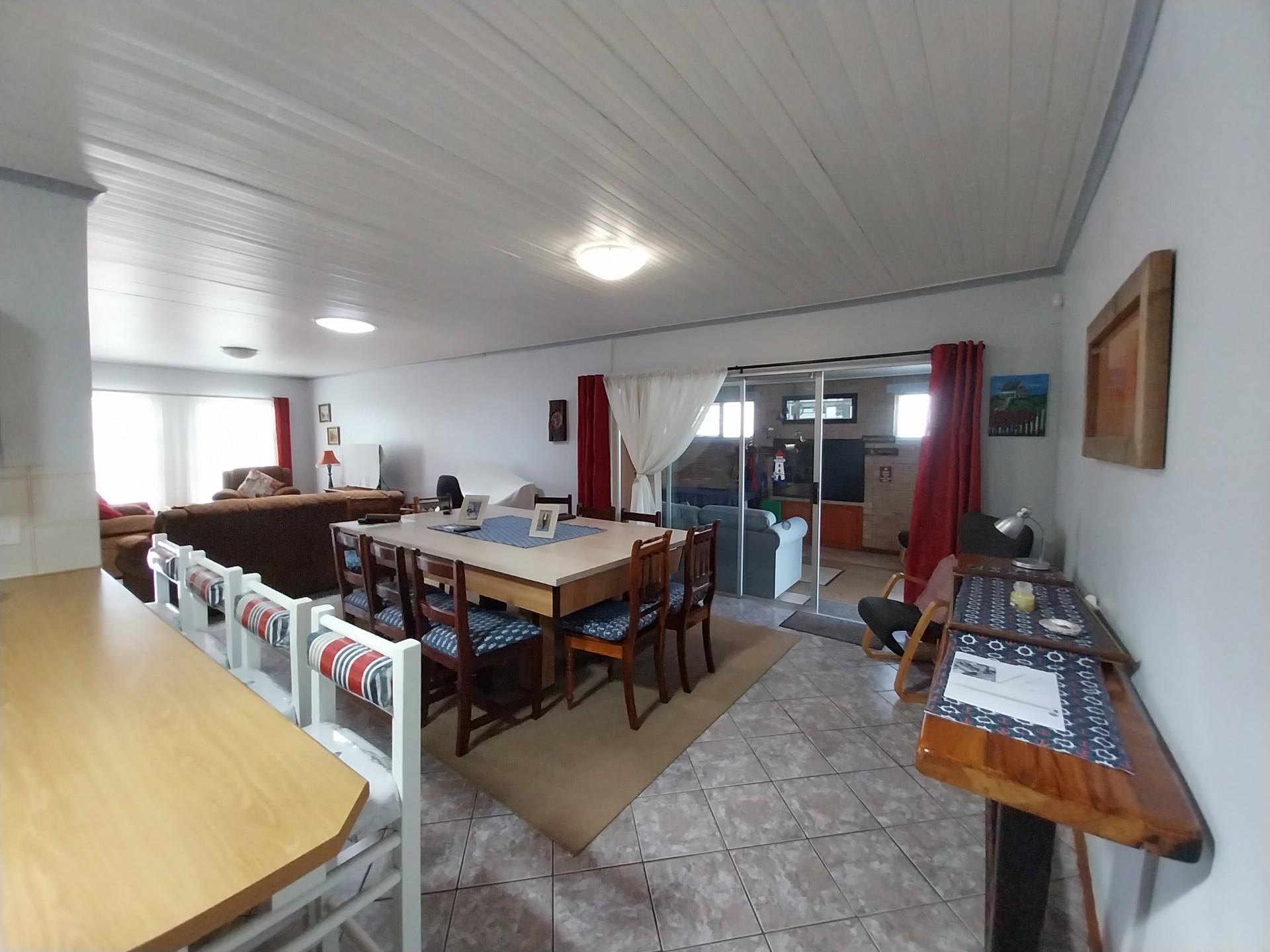 Image 2 of 6