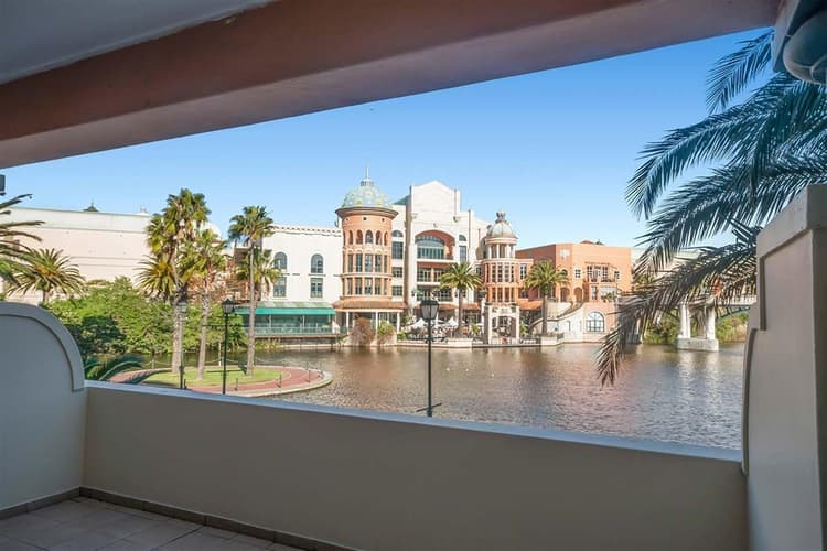 Main property image