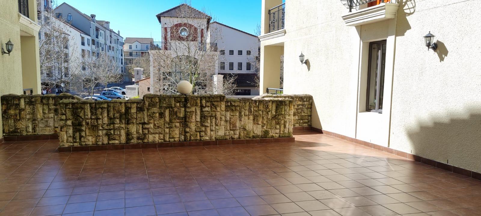 Image 3 of 6
