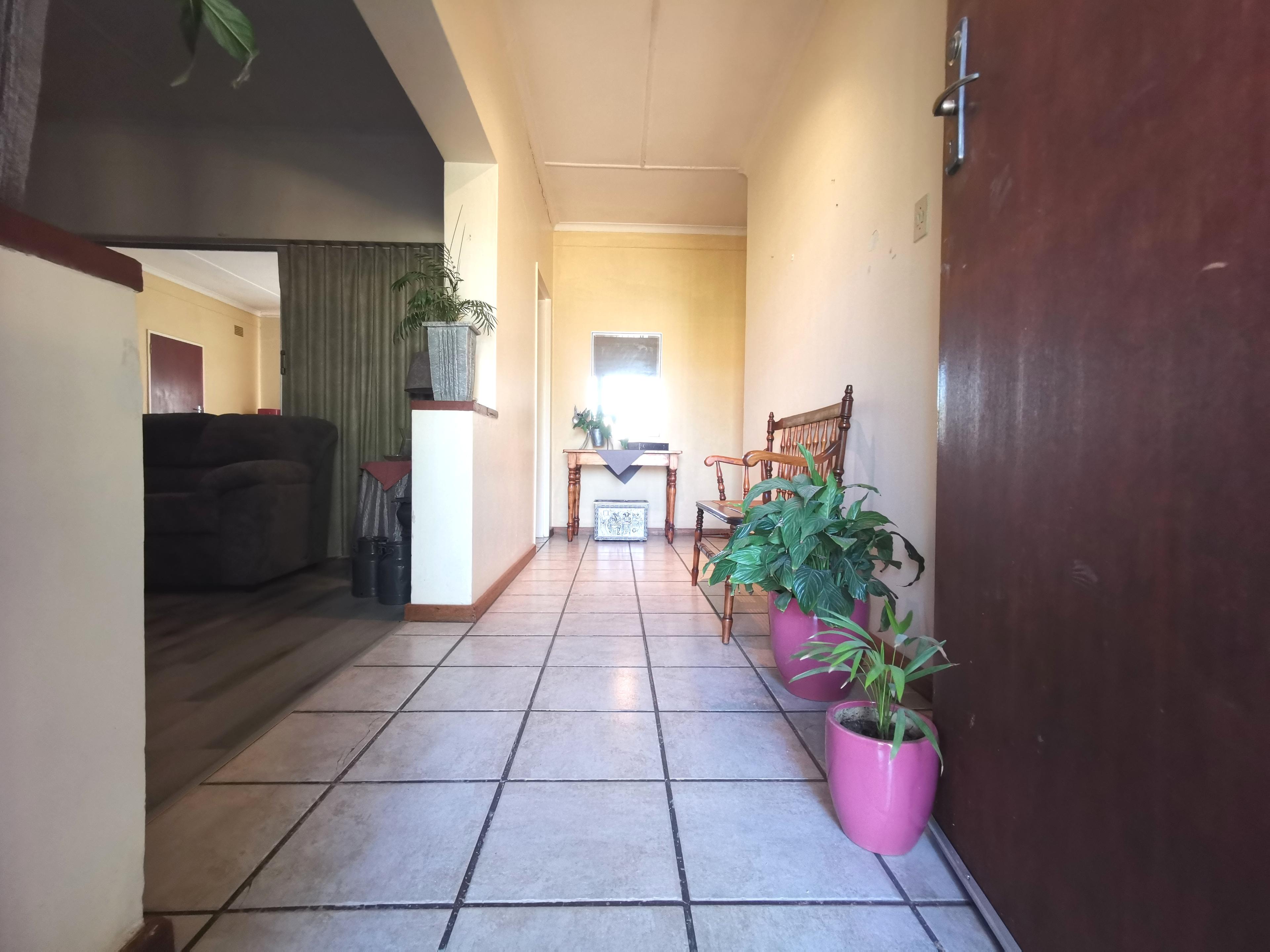 Image 5 of 6