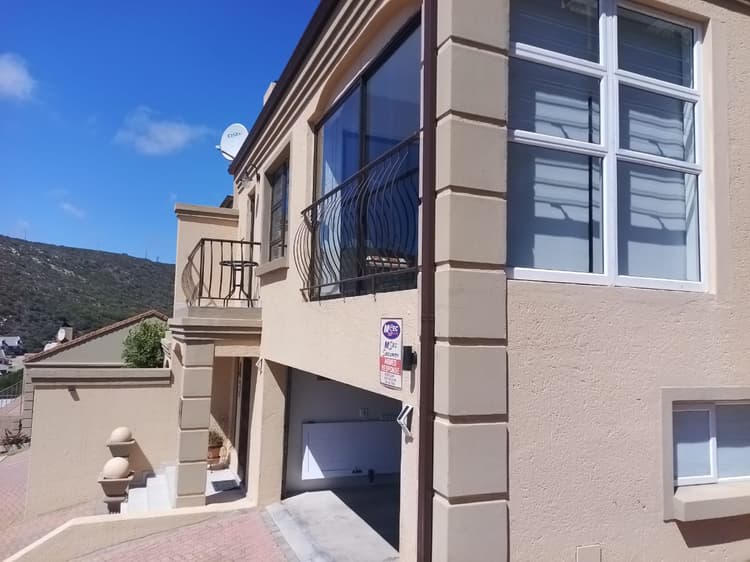 Main property image