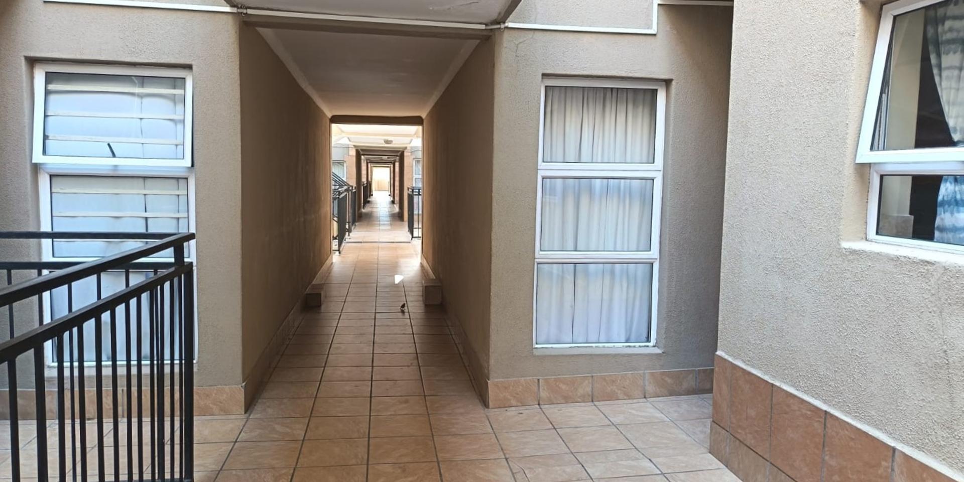 Image 2 of 6