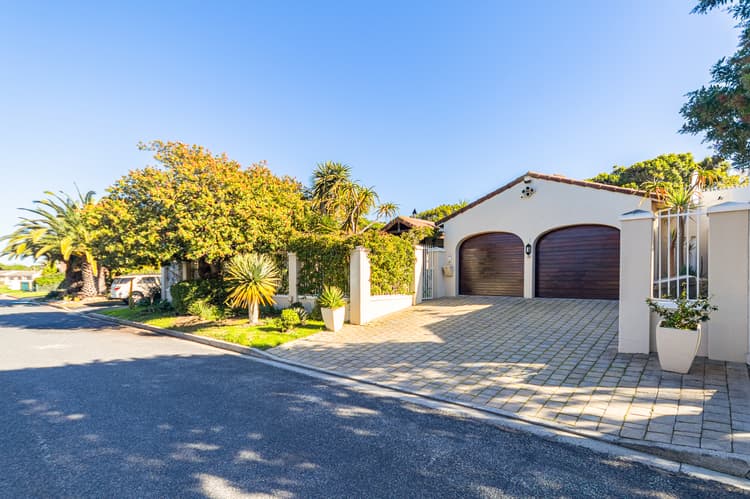 Main property image