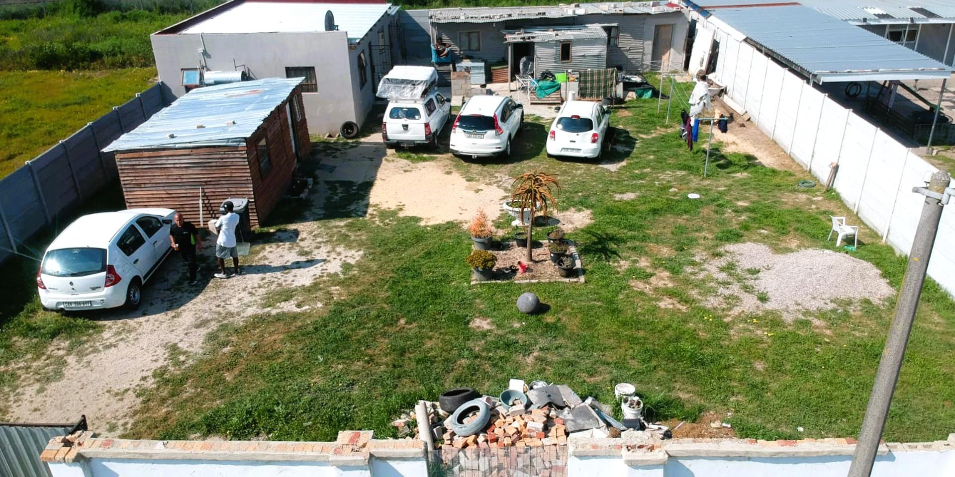 Image 1 of 6