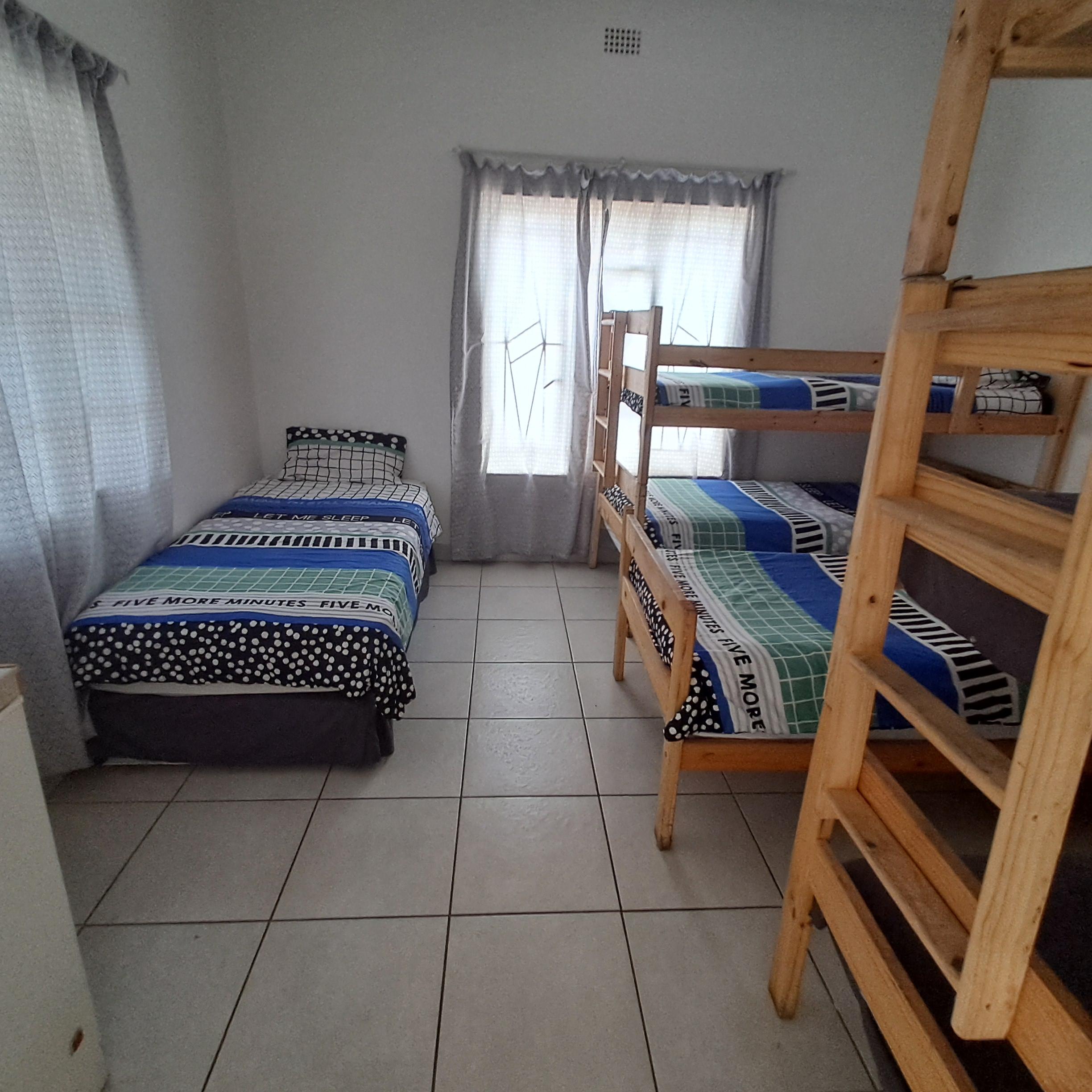 Image 4 of 6