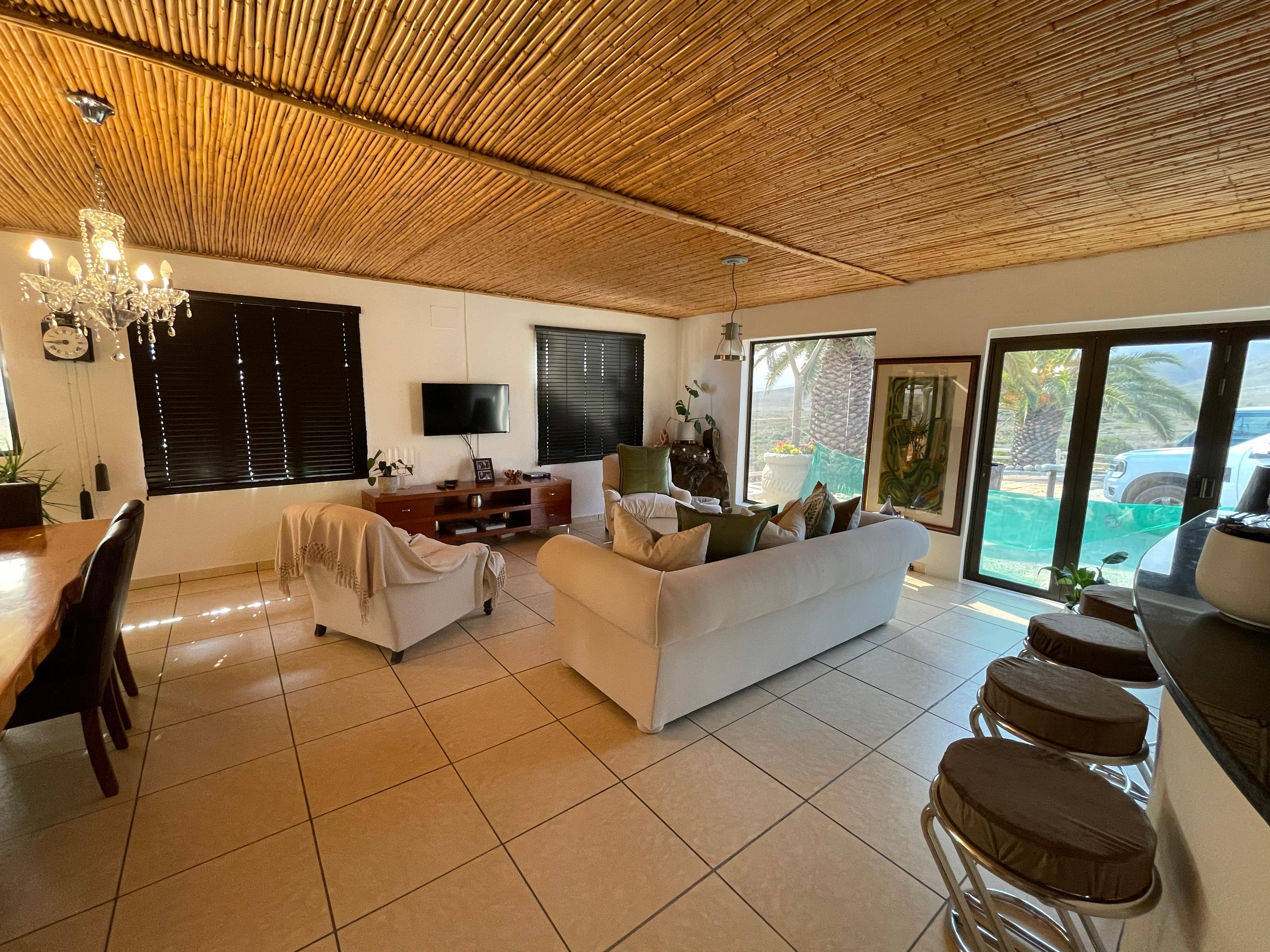 Image 3 of 6