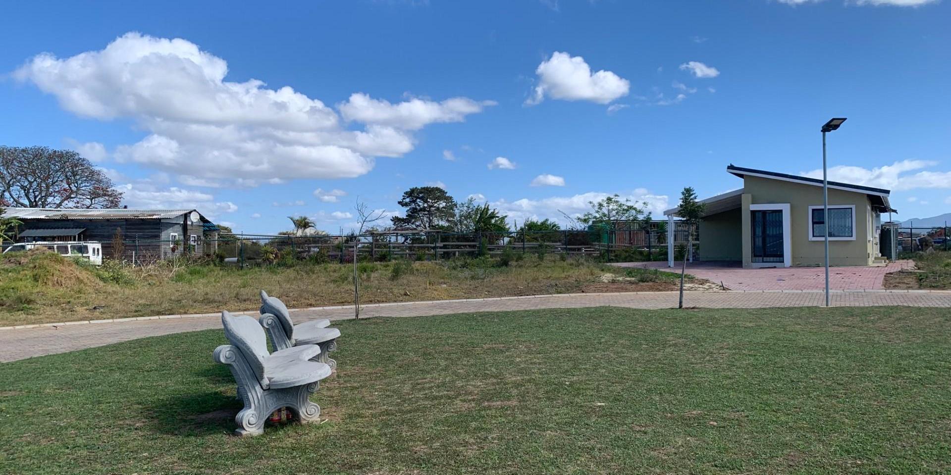 Image 2 of 6