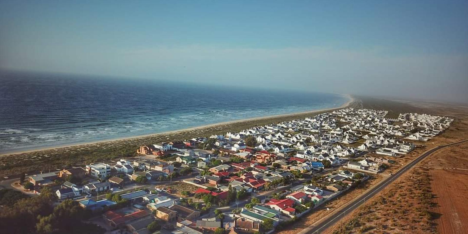 Image 2 of 6