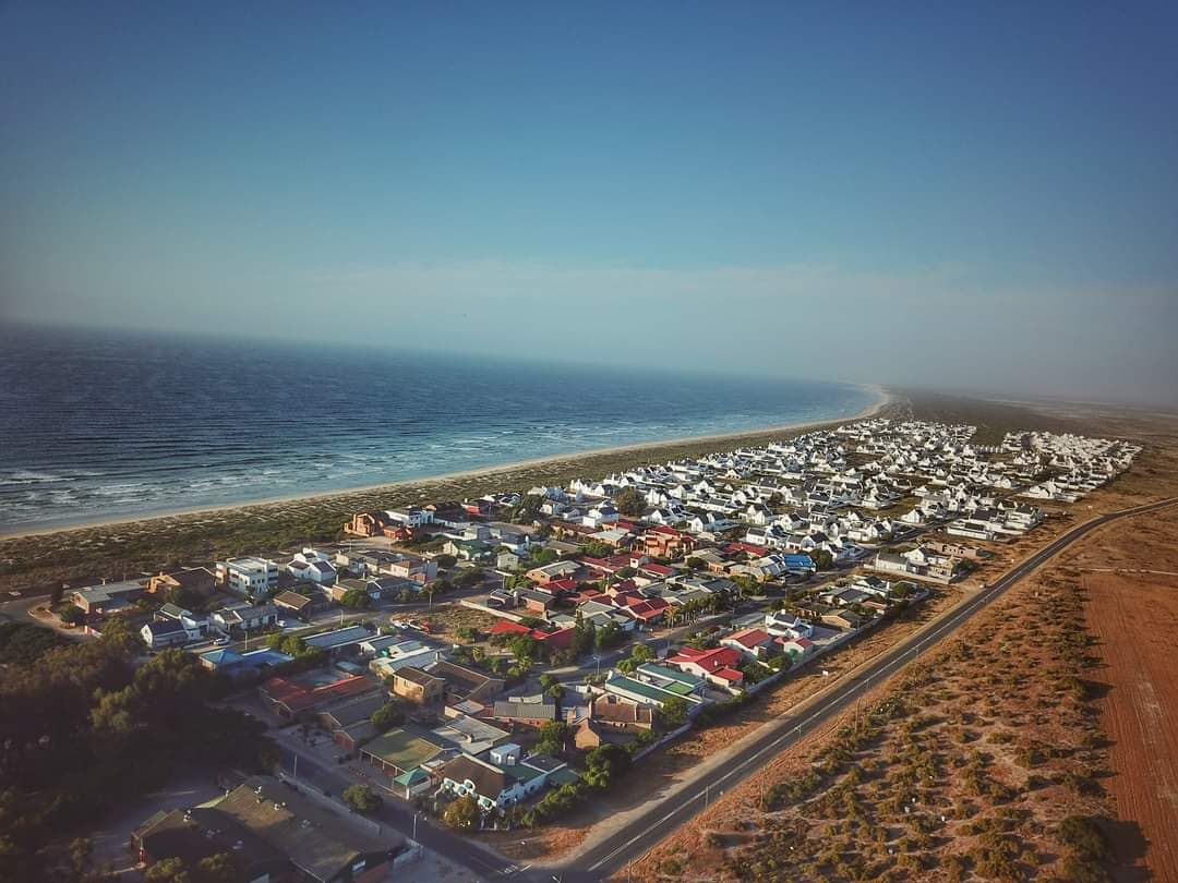 Image 2 of 6
