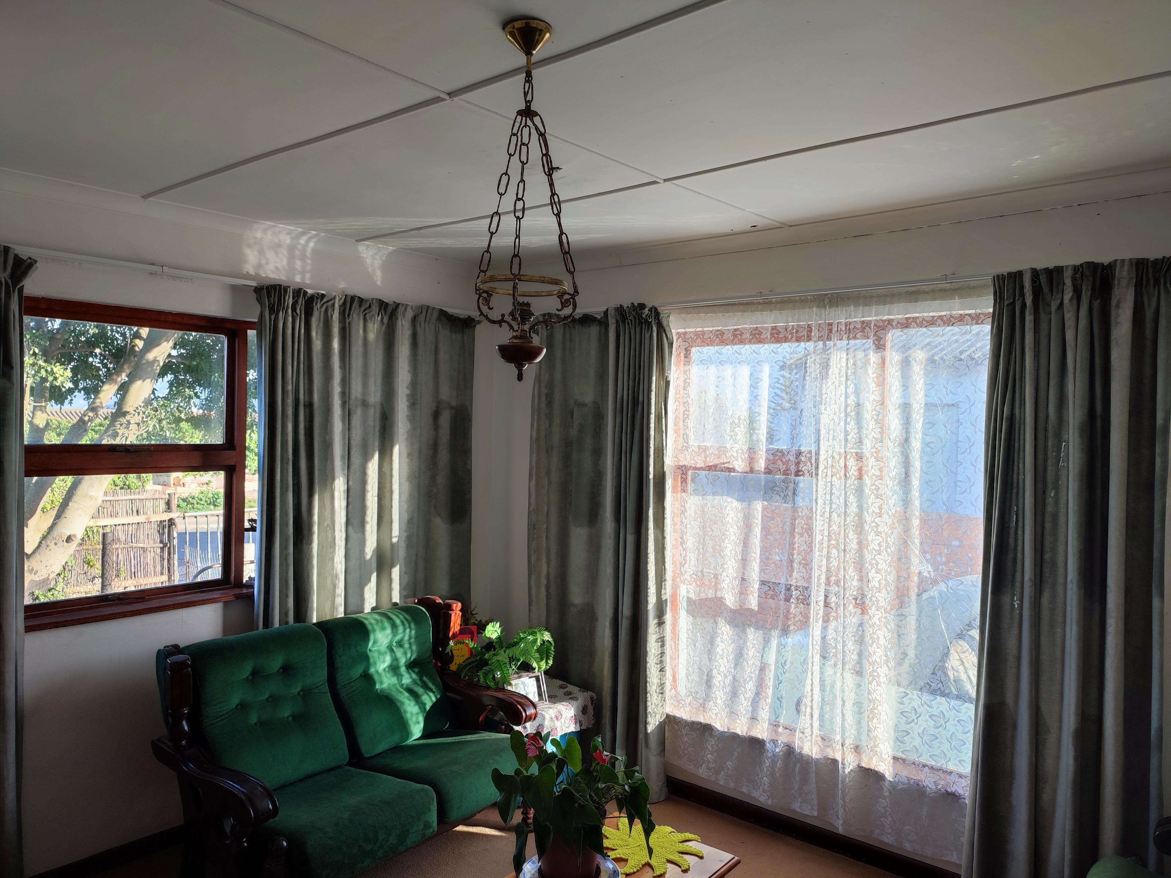 Image 4 of 6