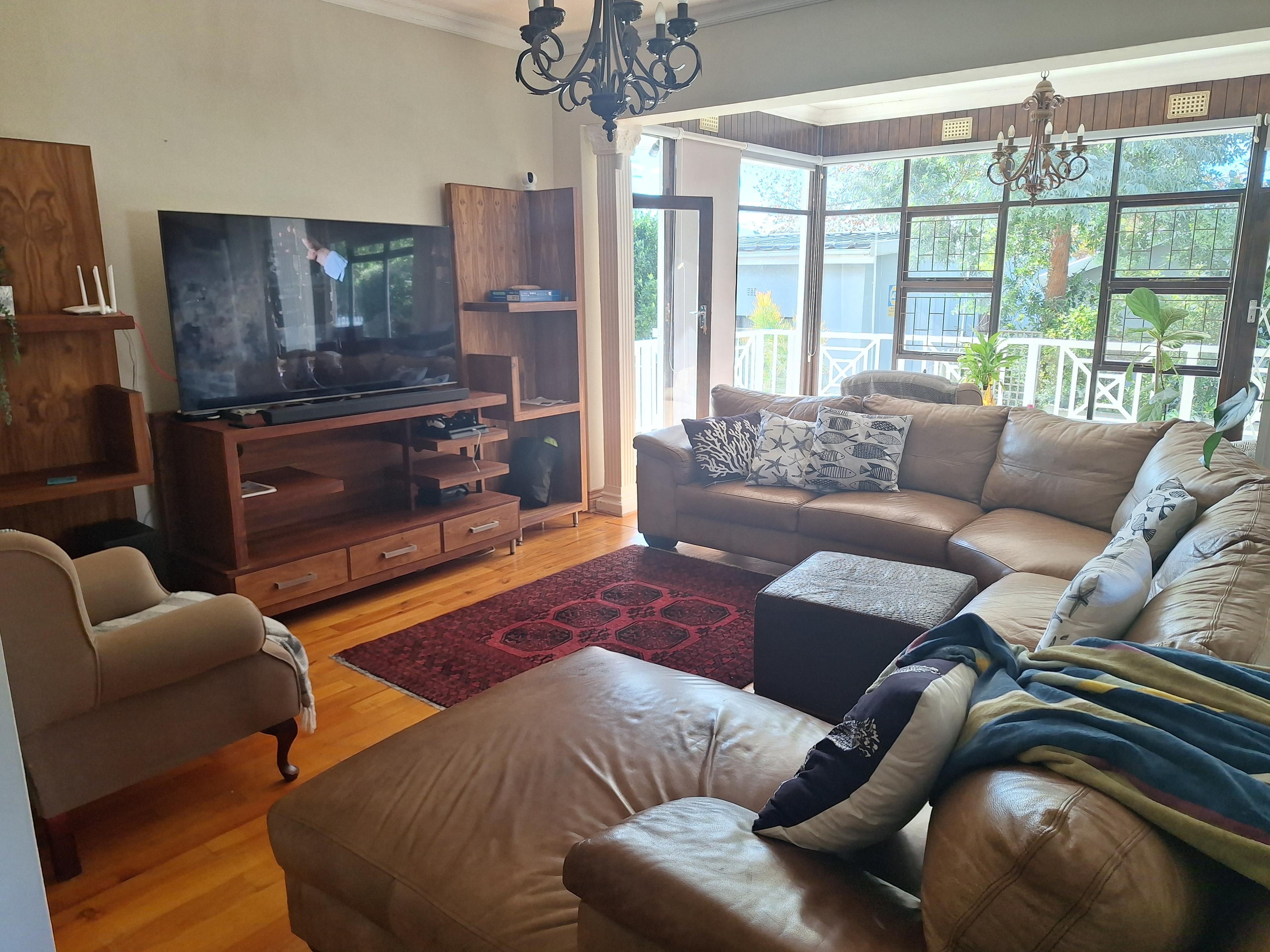 Image 5 of 6
