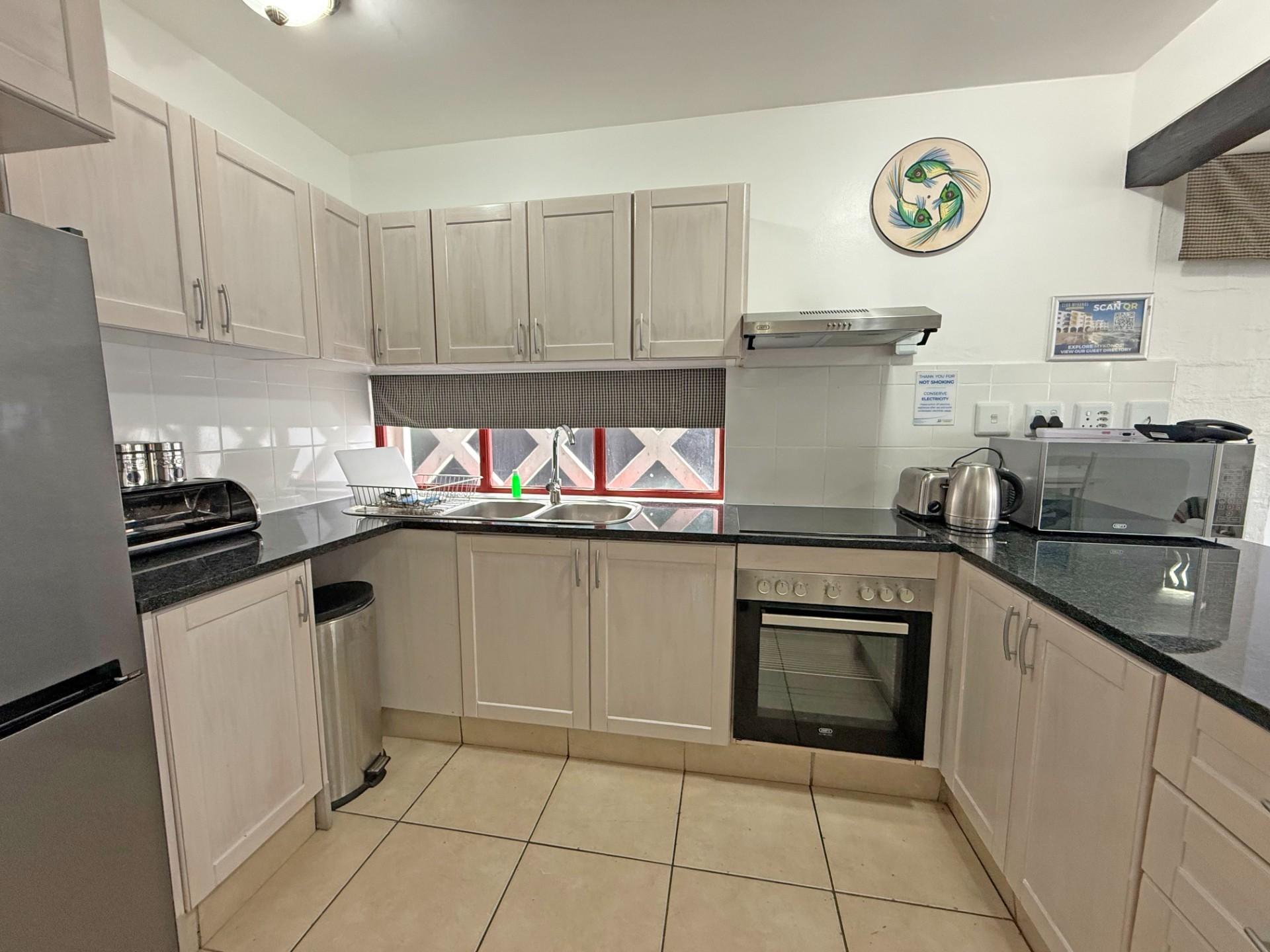 Image 4 of 6