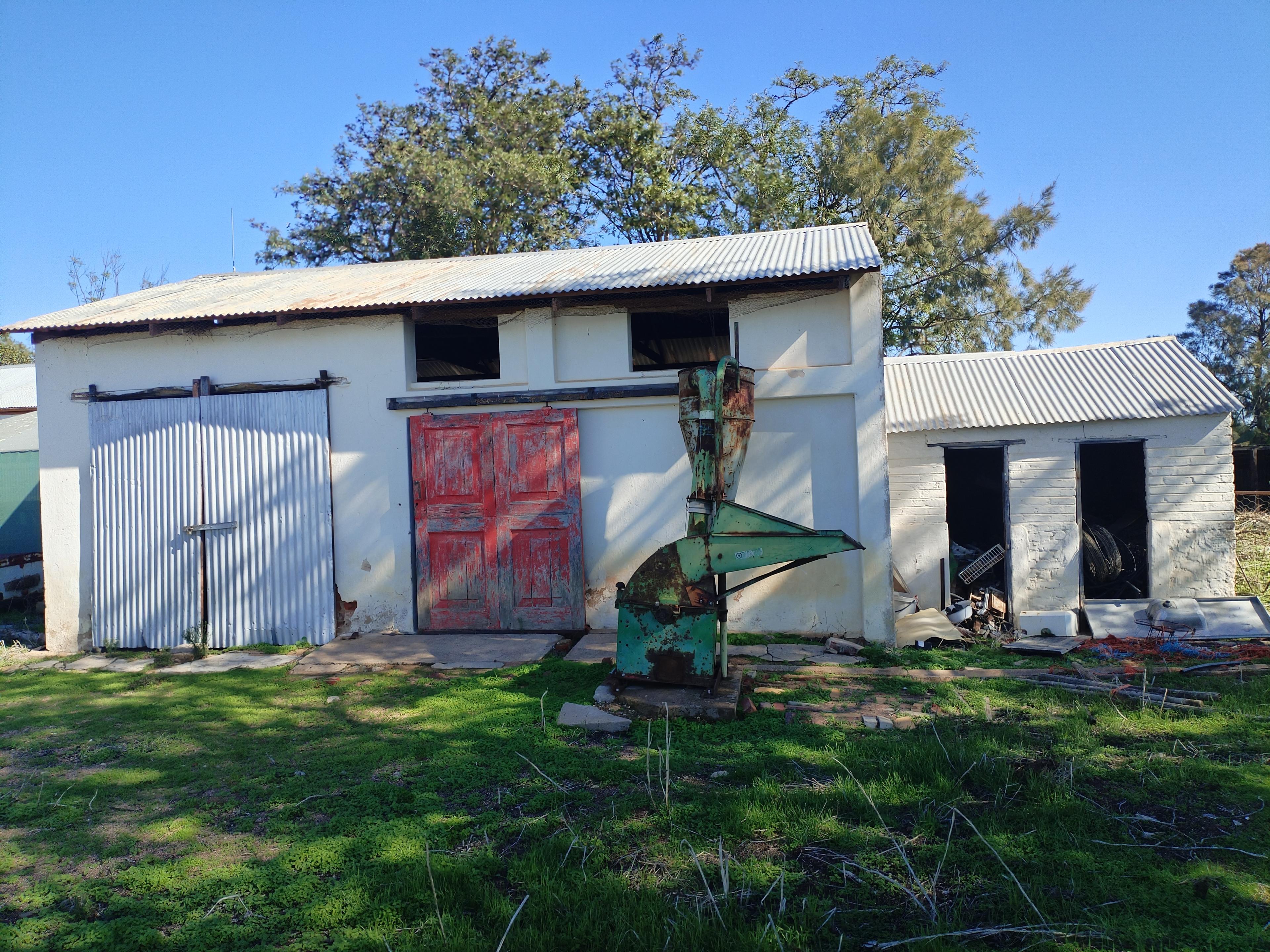 Image 4 of 6