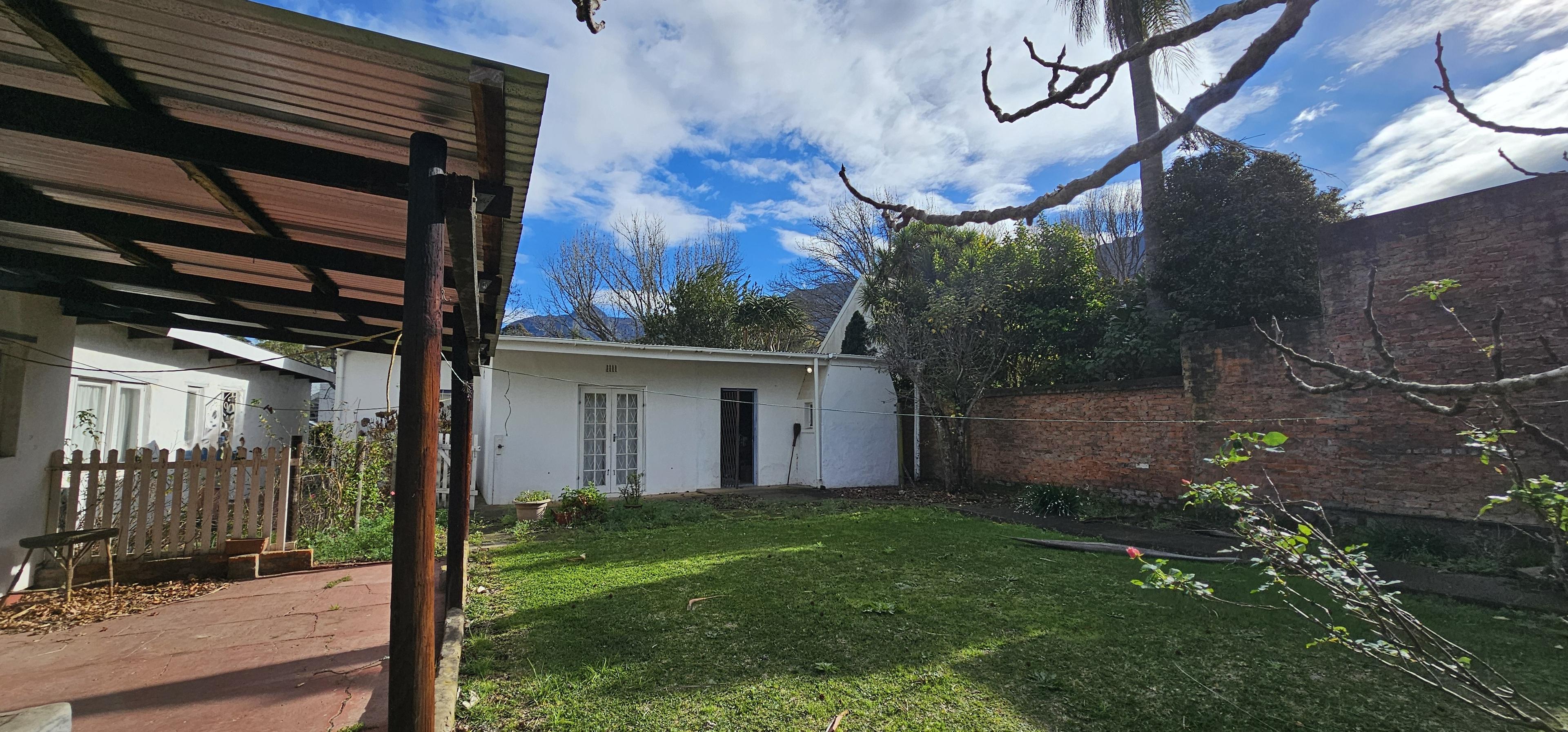 Image 2 of 6