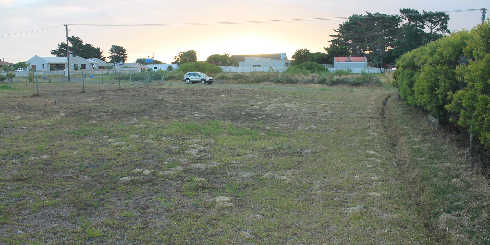 Image 4 of 6