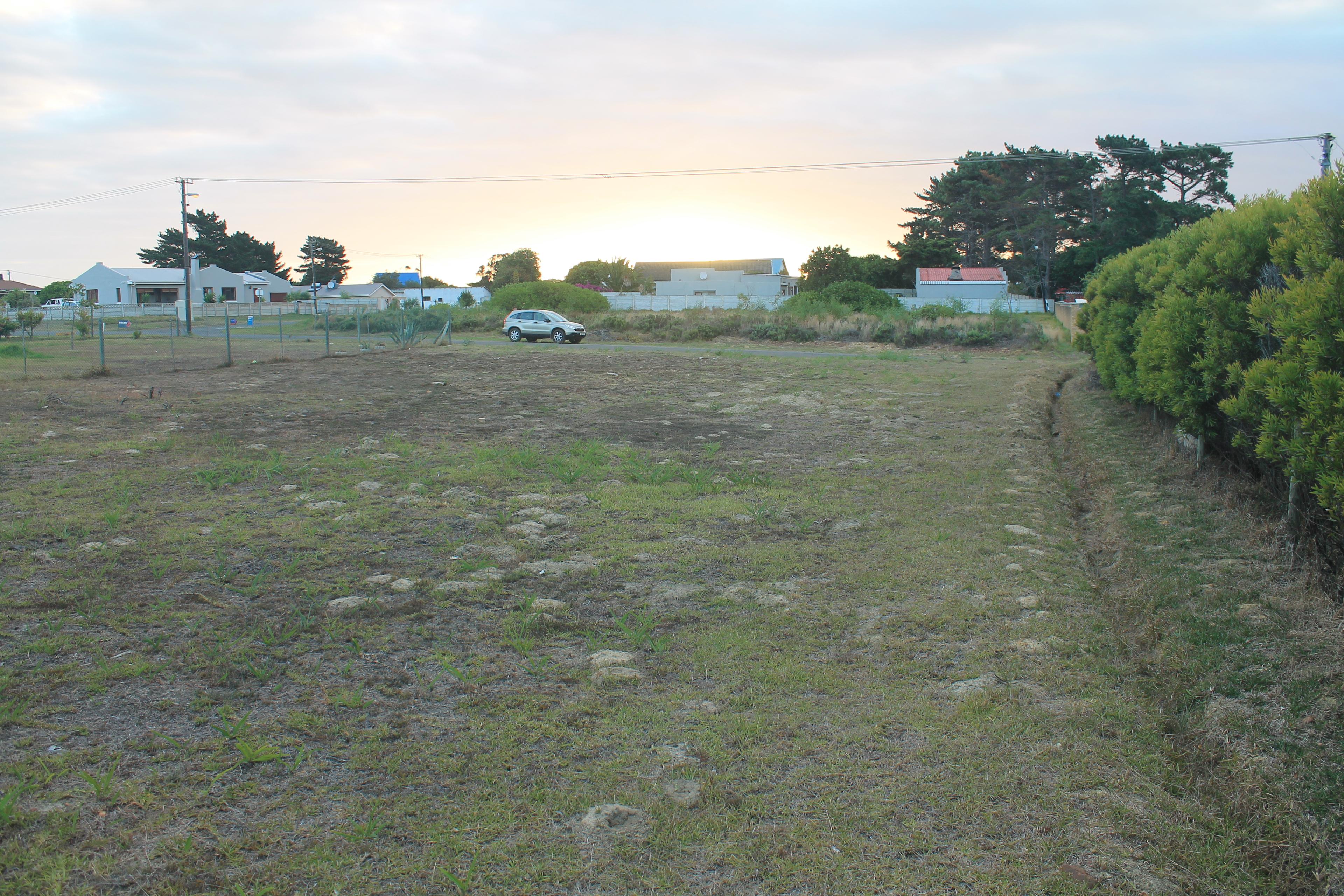 Image 4 of 6