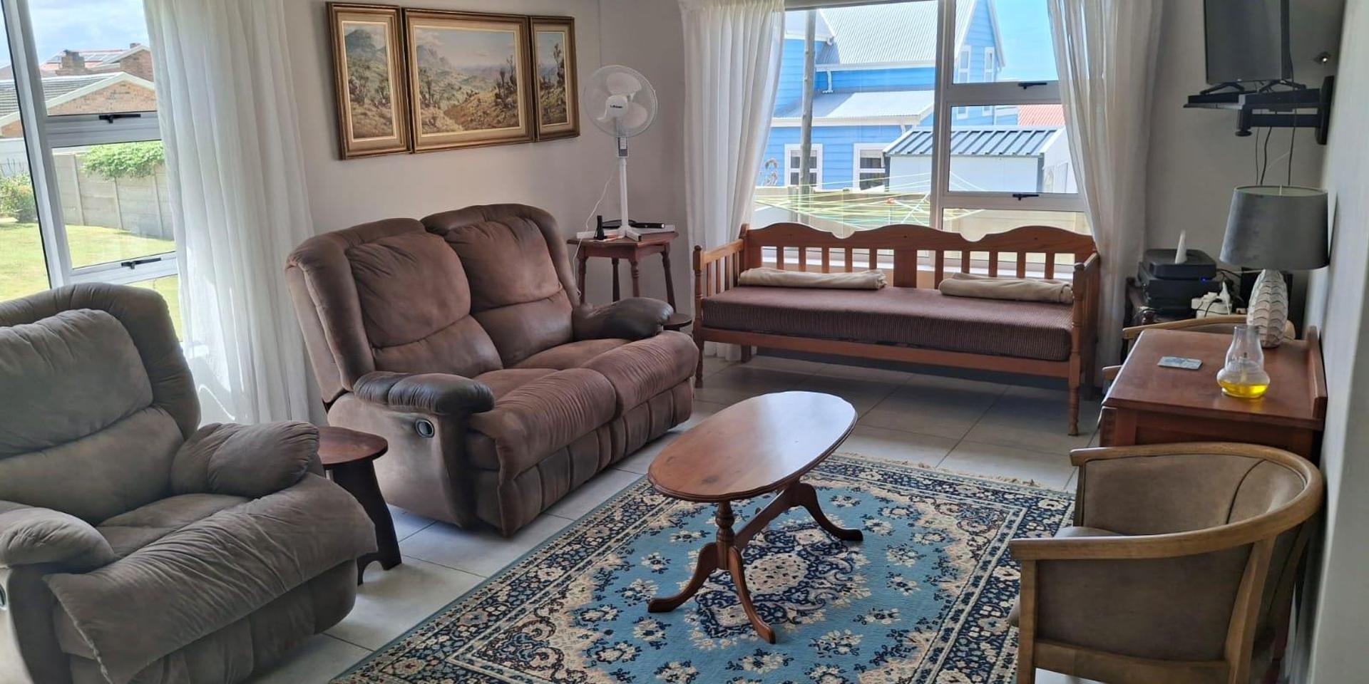Image 3 of 6