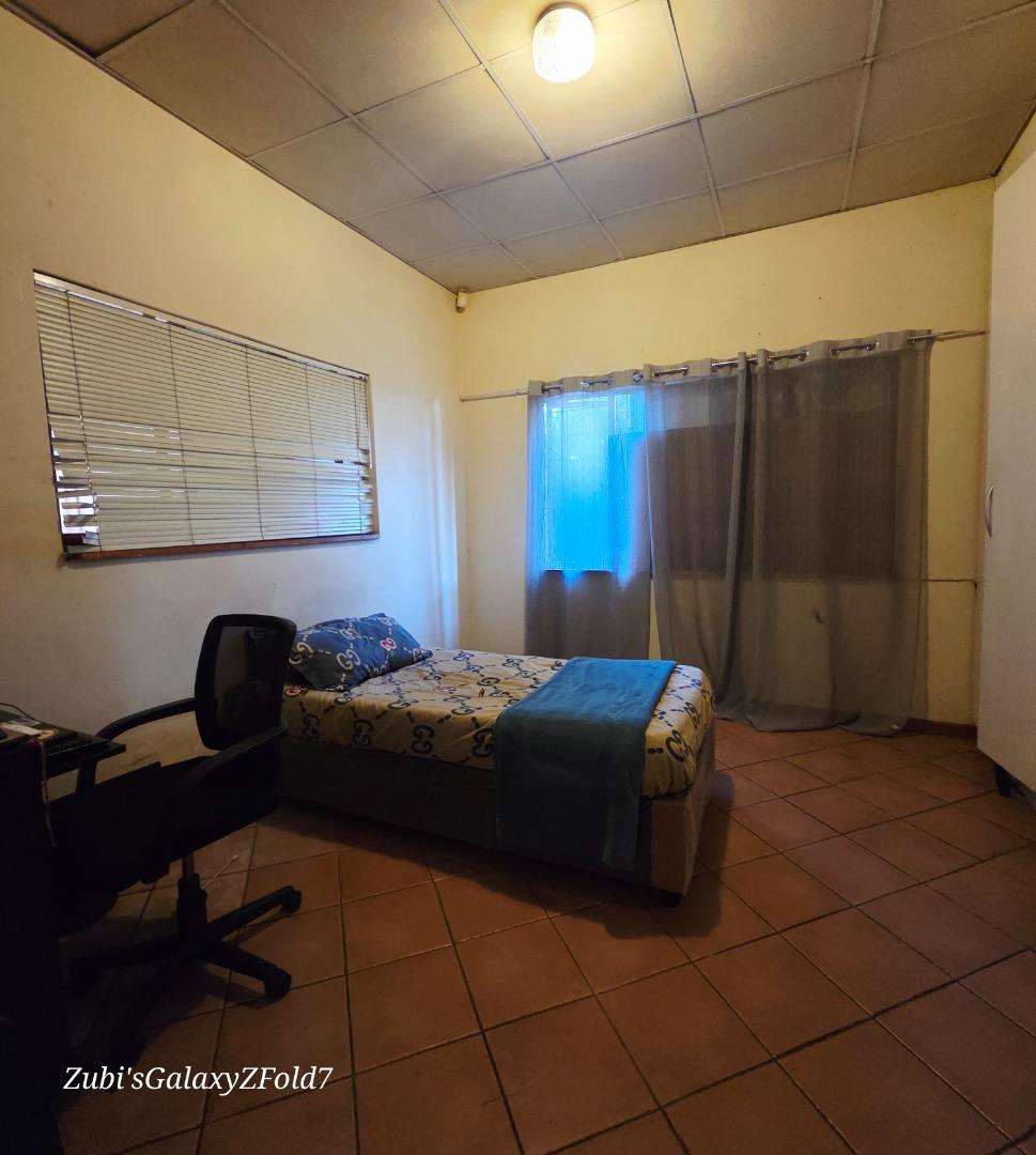 Image 7