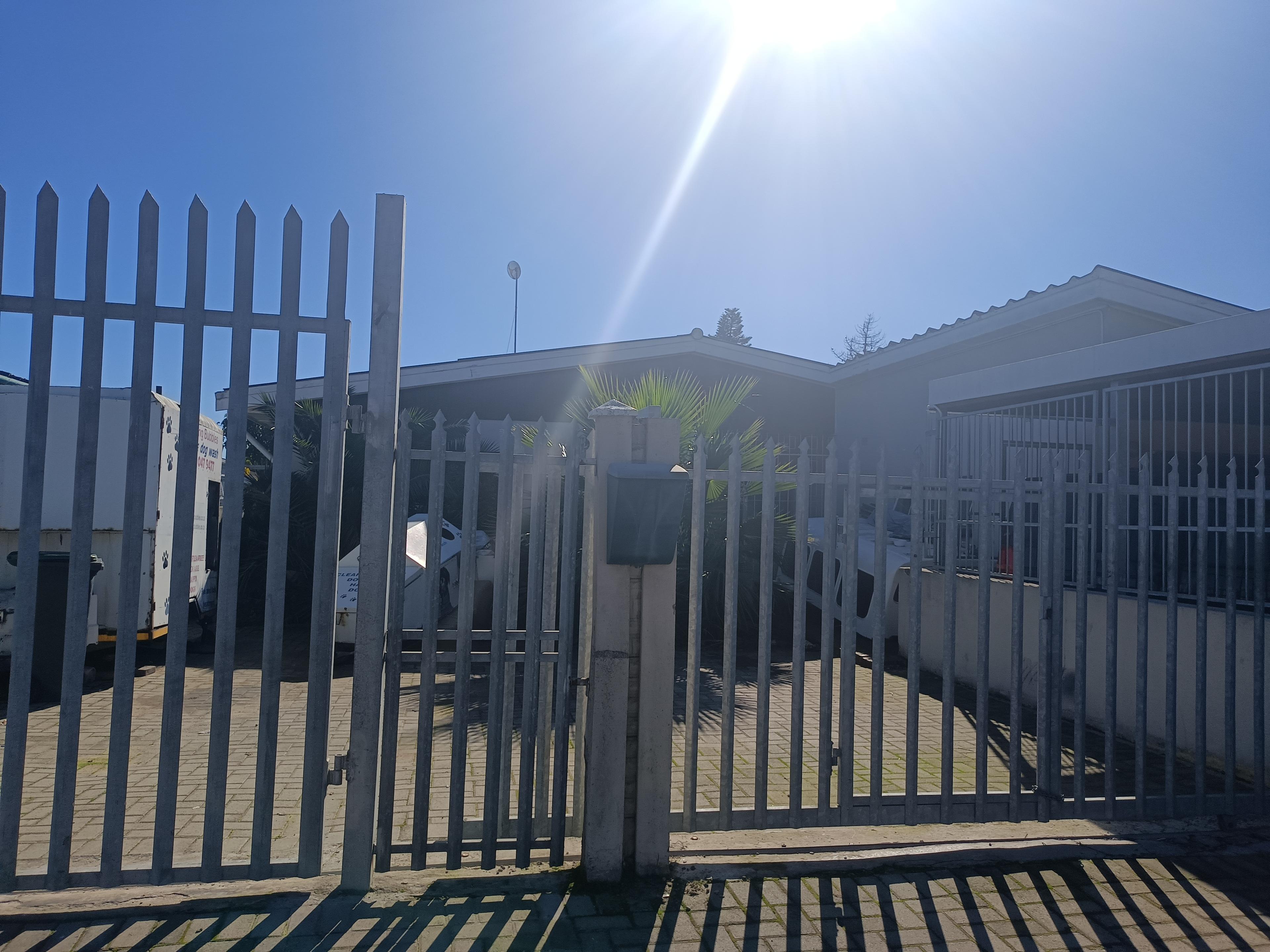 Image 1 of 6