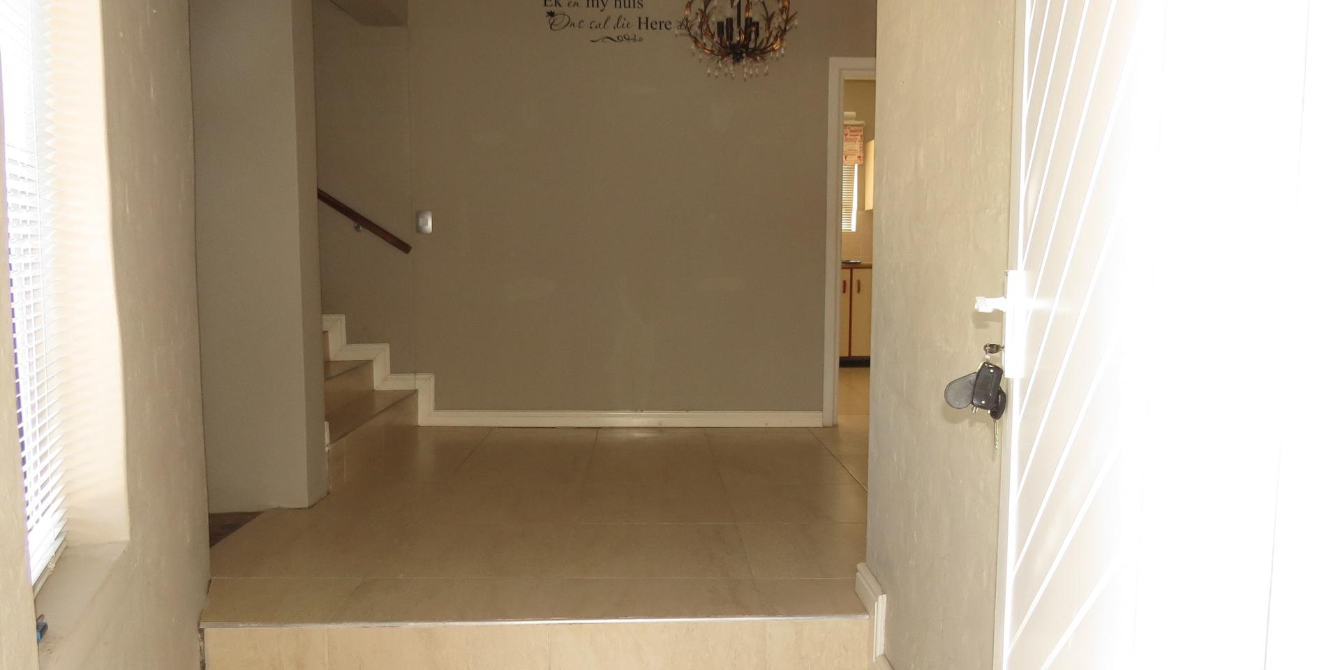 Image 3 of 6