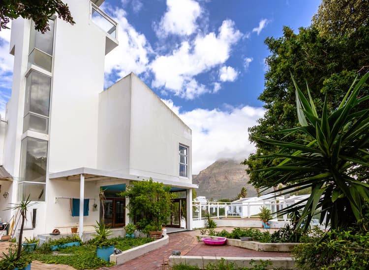Main property image